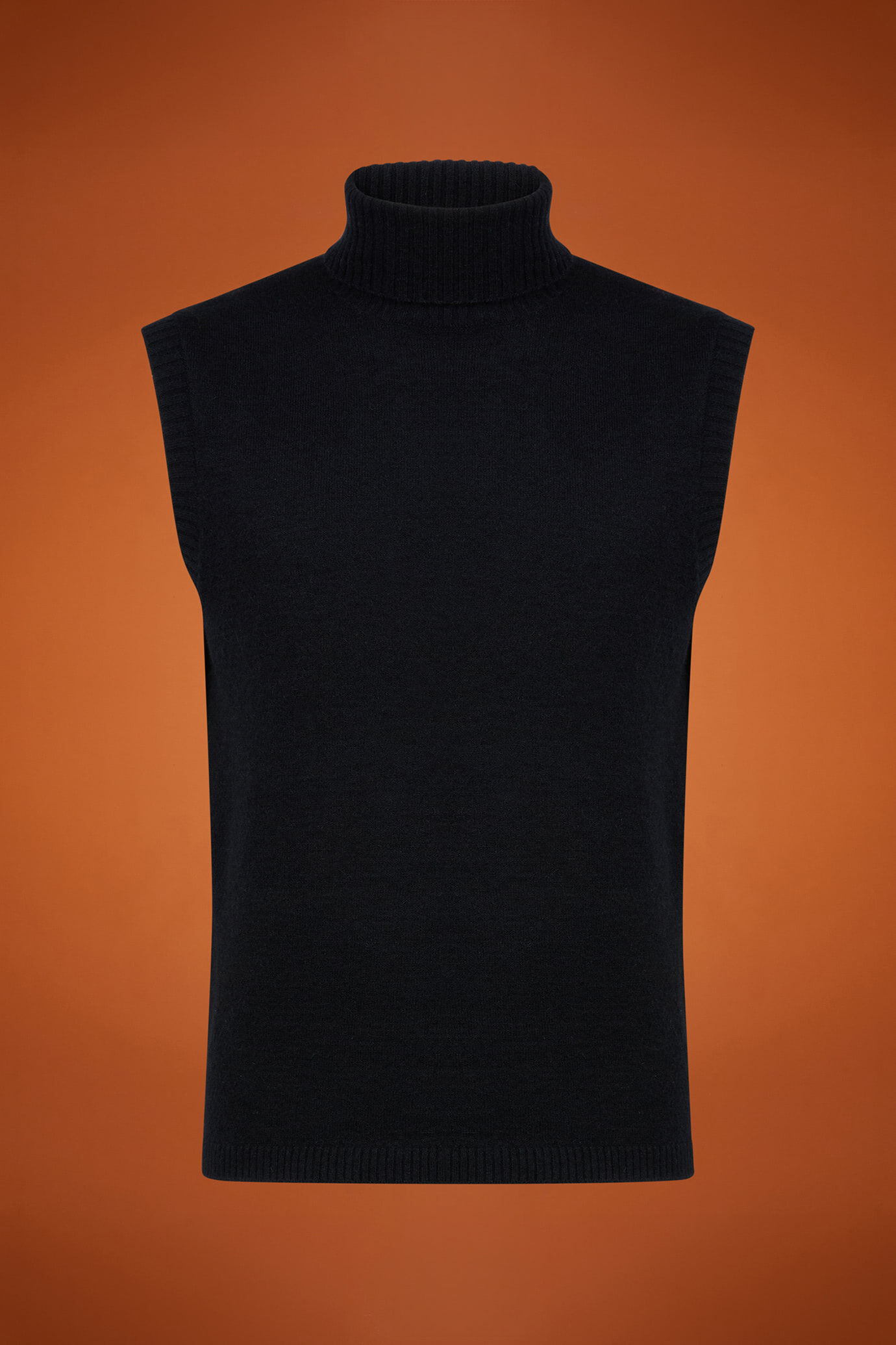 Men's regular fit high neck tank top in an alpaca/wool blend