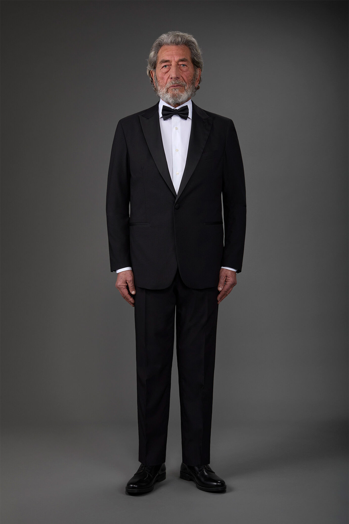 Smoking classico uomo image number 1