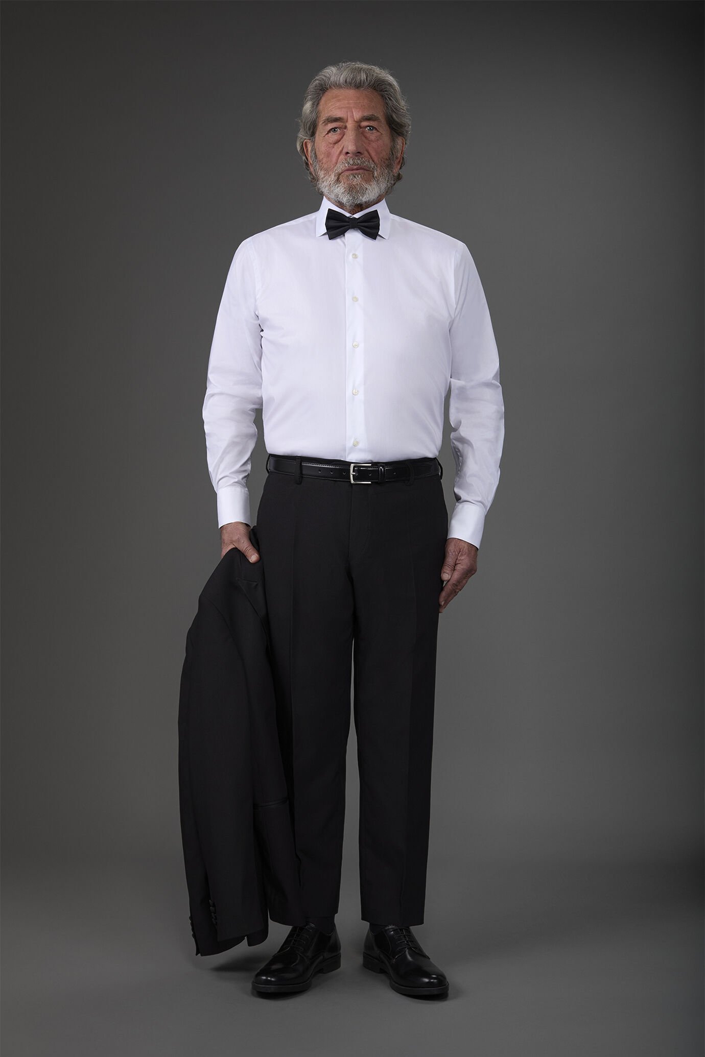 Chemise technique homme col classique adaptée aux boutons image number 2
