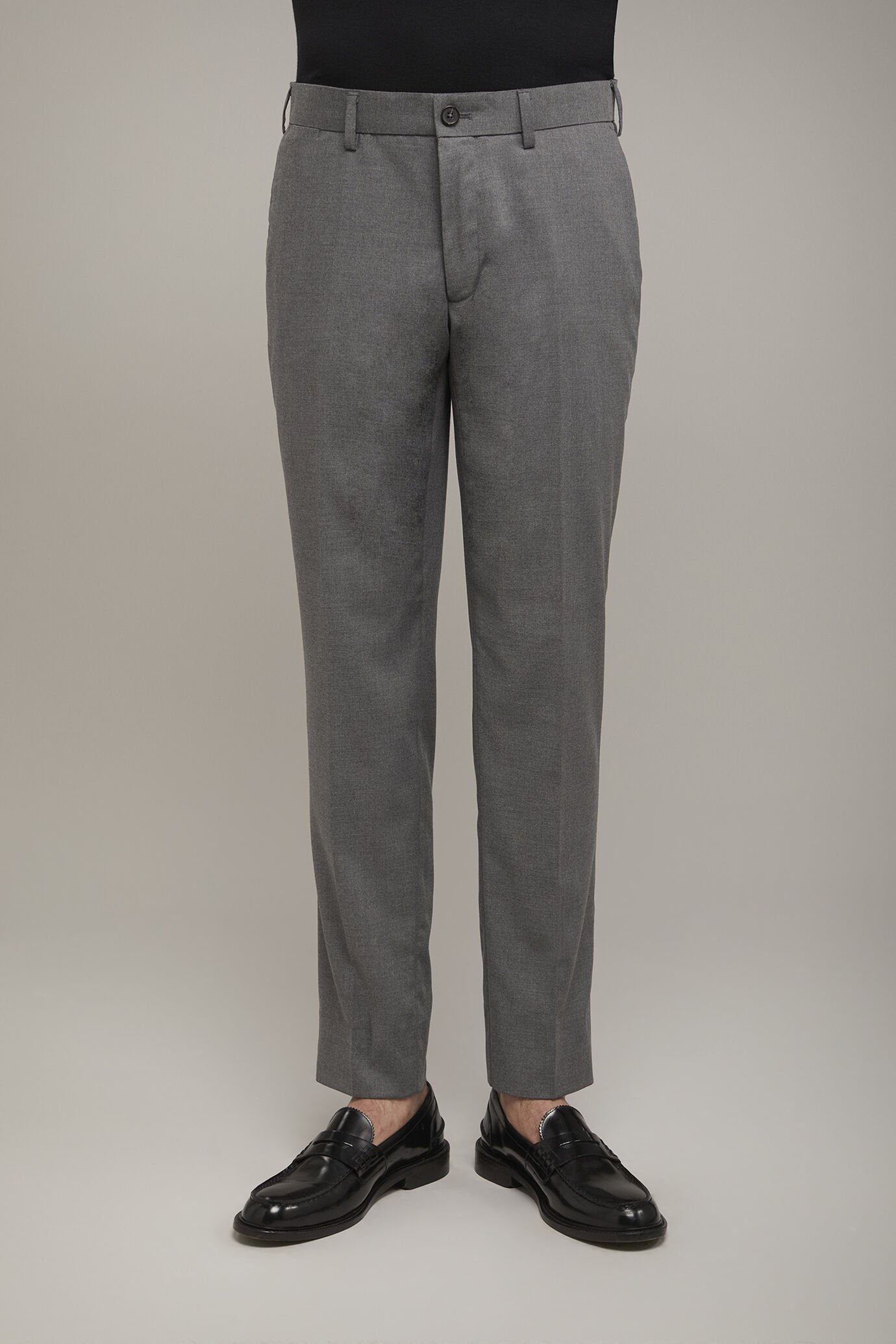 Men's dartless pants regular fit image number 3