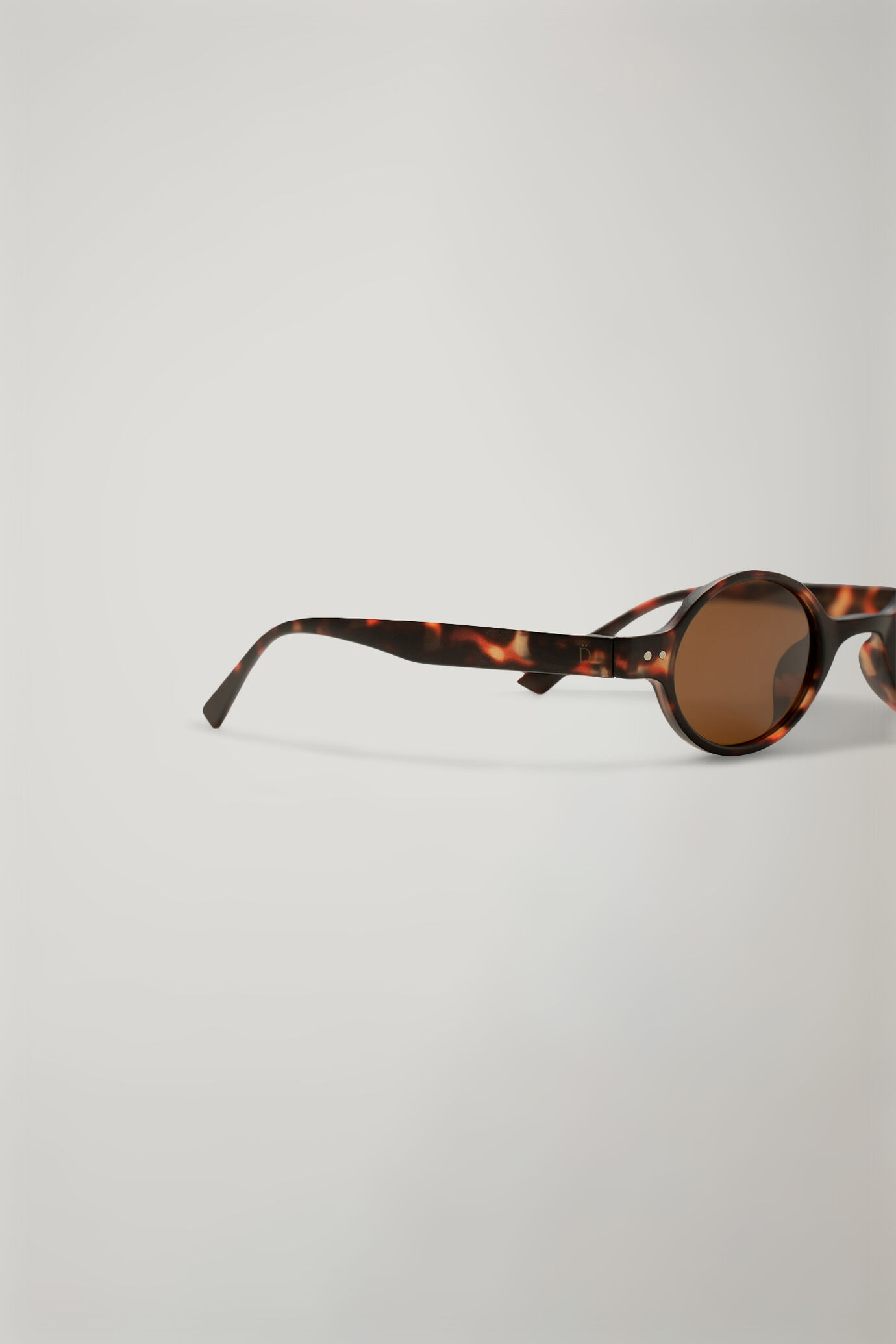 Men's sunglasses oval lenses image number 3