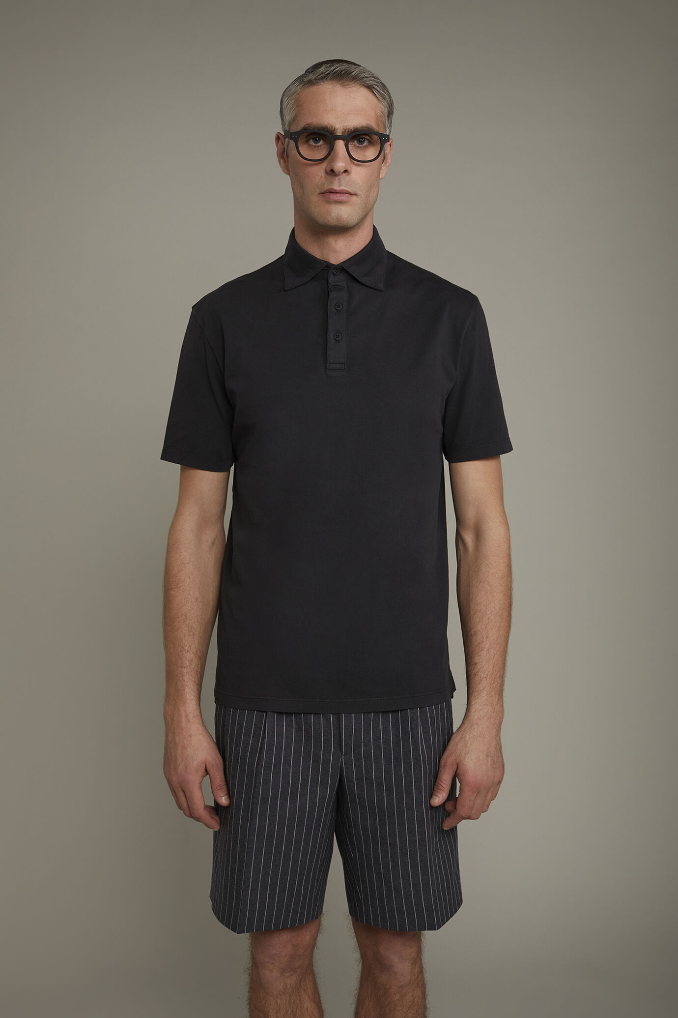 Polo homme à manches courtes en 100 % coton coupe régulière image number 2