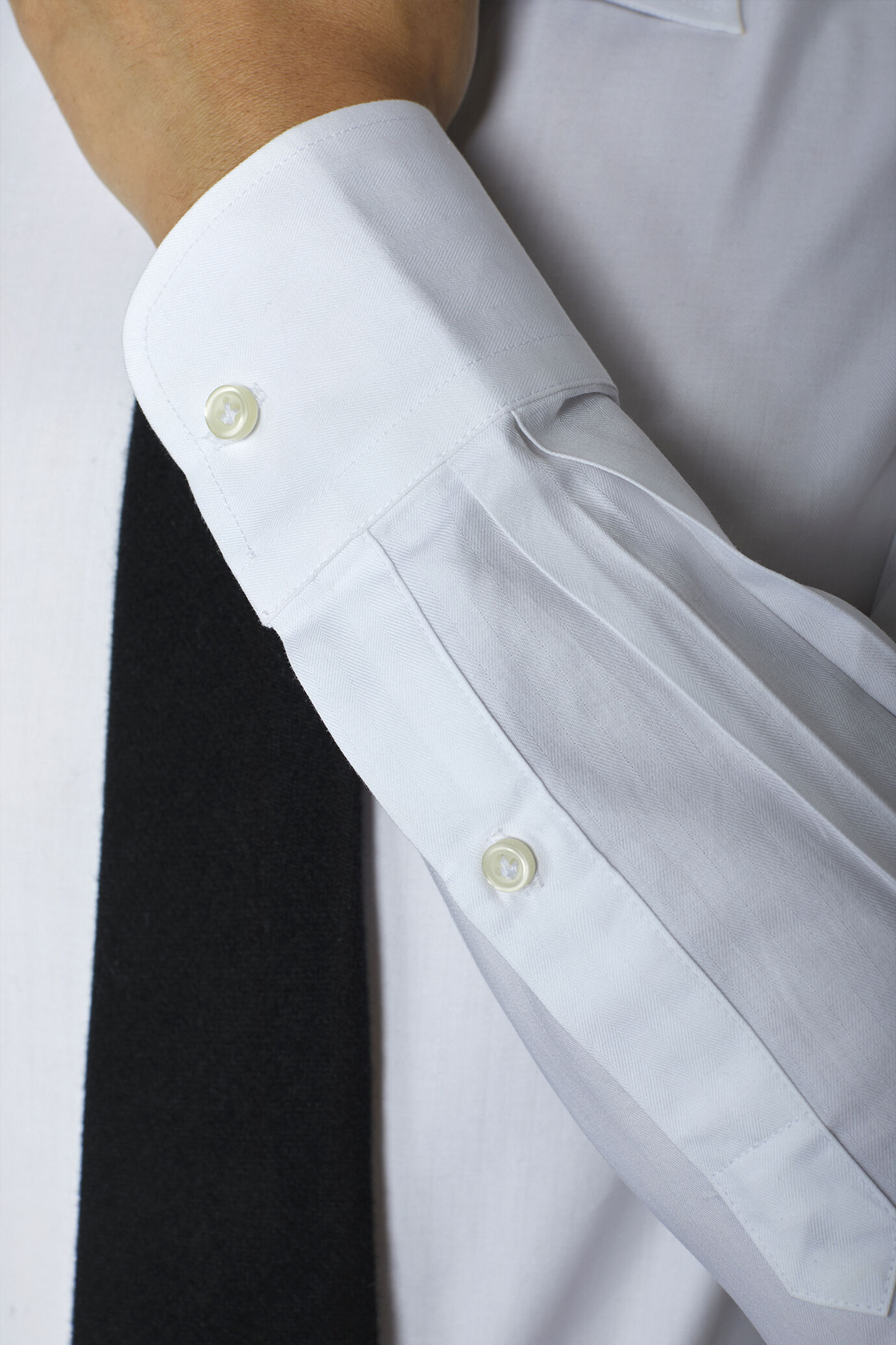 Camicia classica uomo collo francese slim fit tessuto spinato image number 3