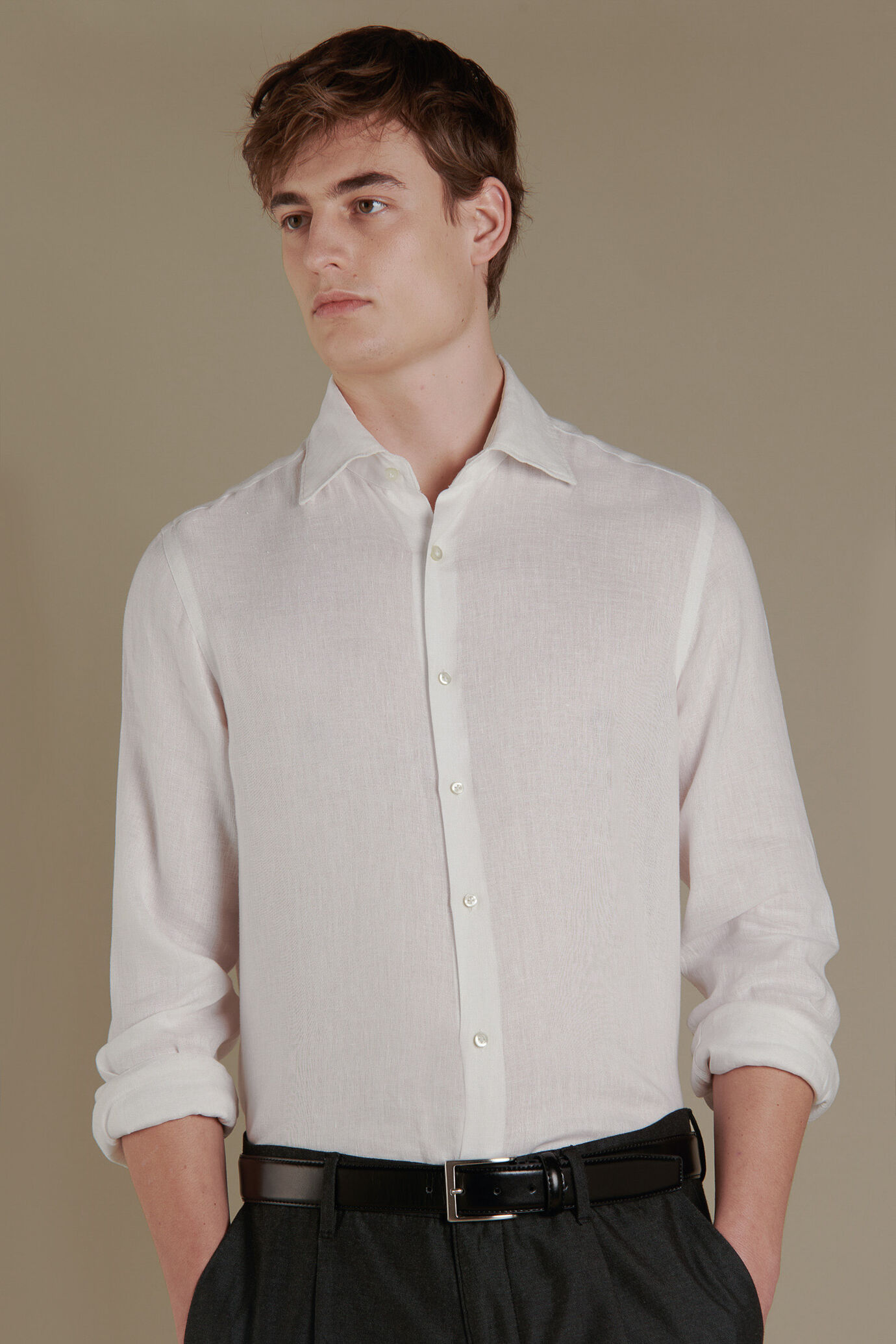 Camicia casual uomo collo francese 100% lino manica lunga image number 1