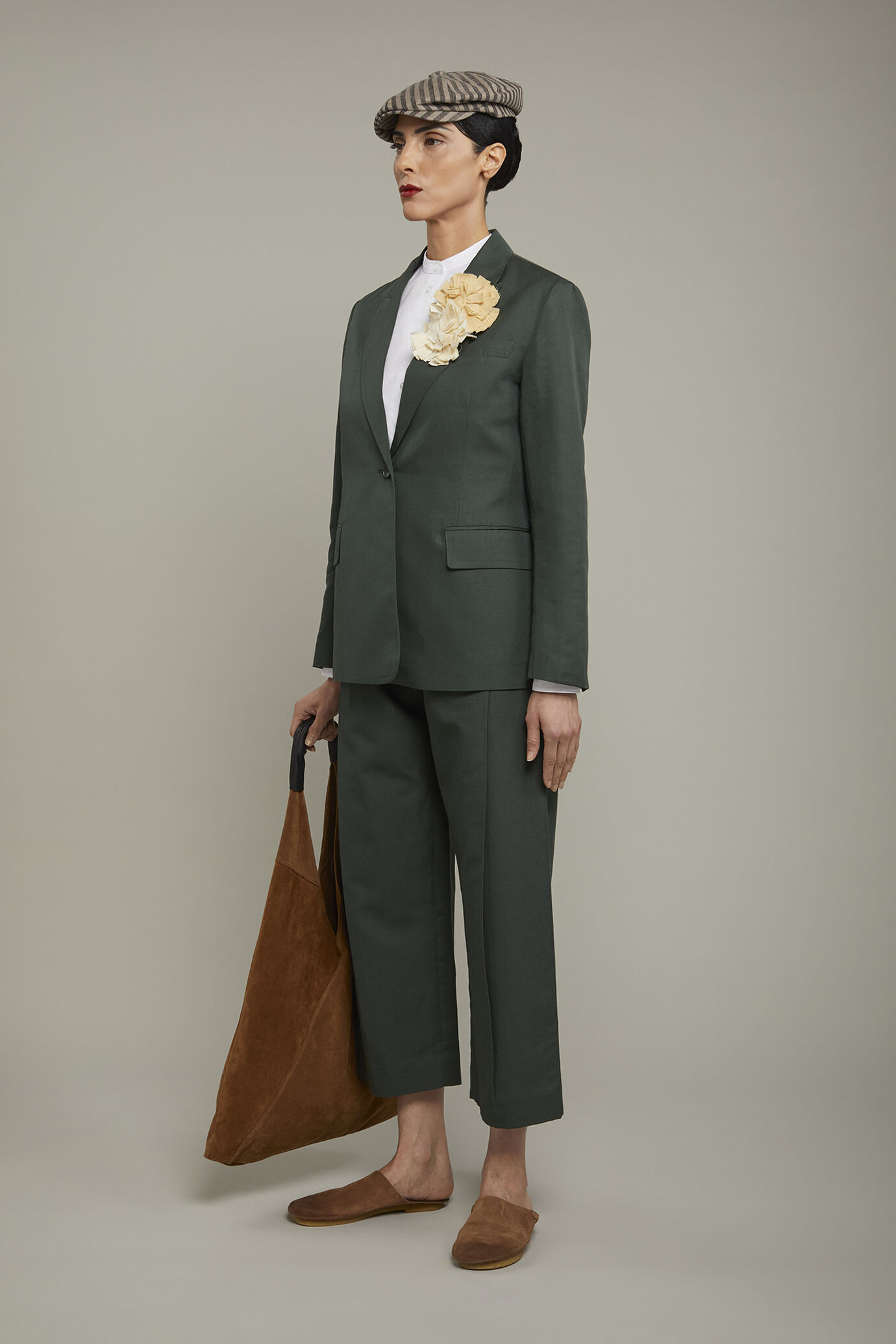 Women’s single-breasted blazer linen and cotton blend regular fit image number 1