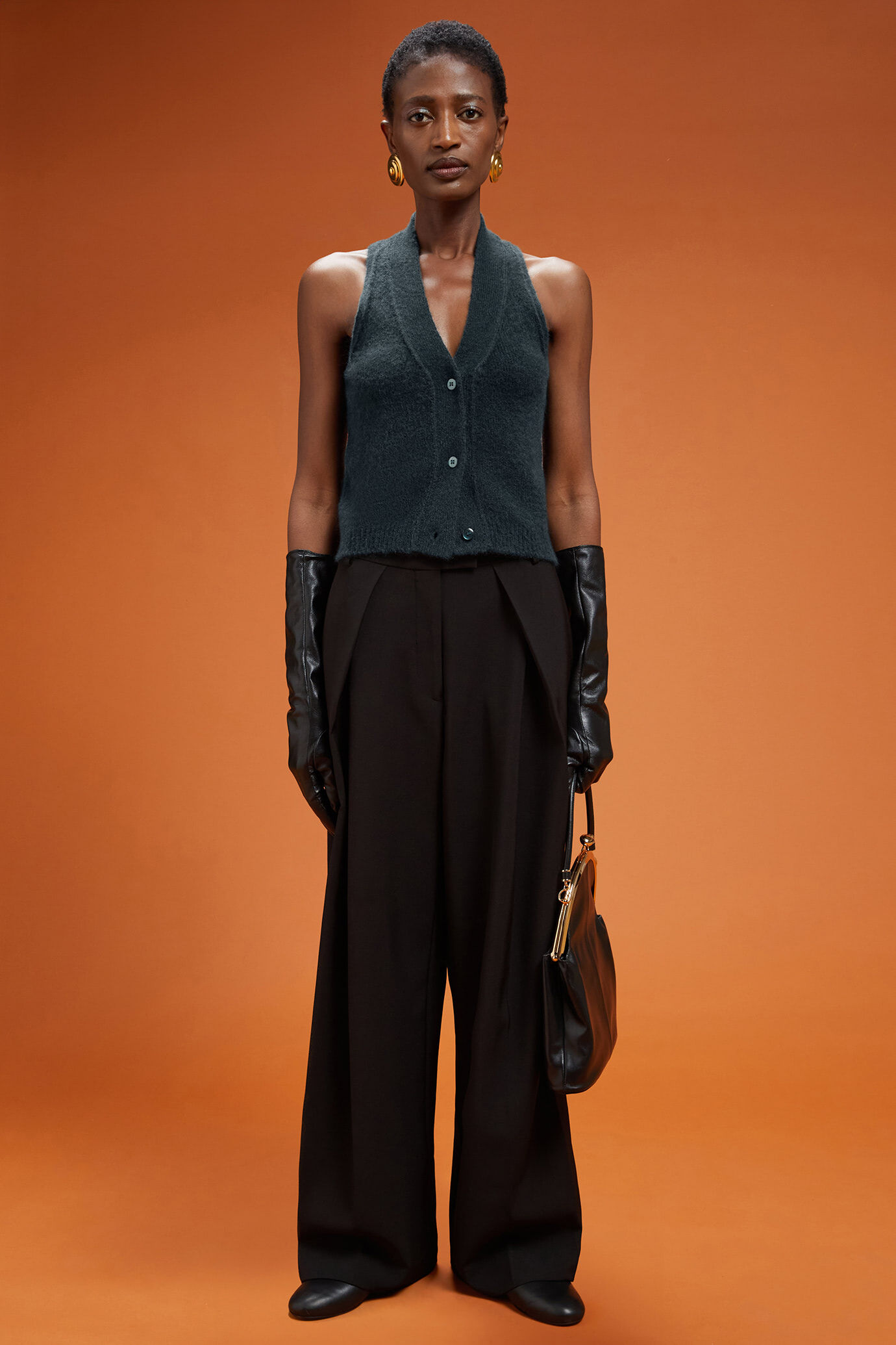 Gilet donna in maglia con scollo a v regular fit image number 1