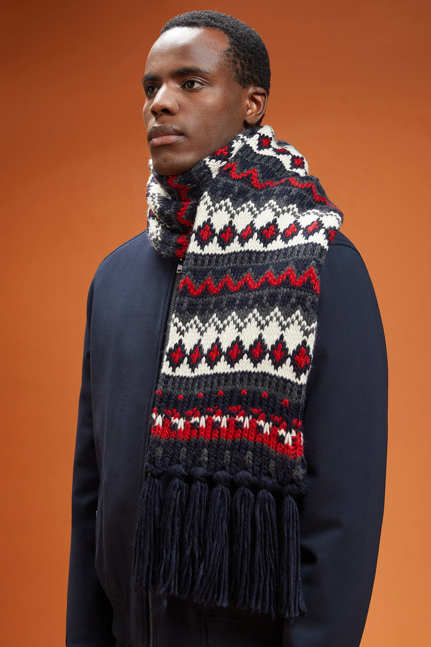 Men's knitted scarf in a Norwegian pattern image number 1