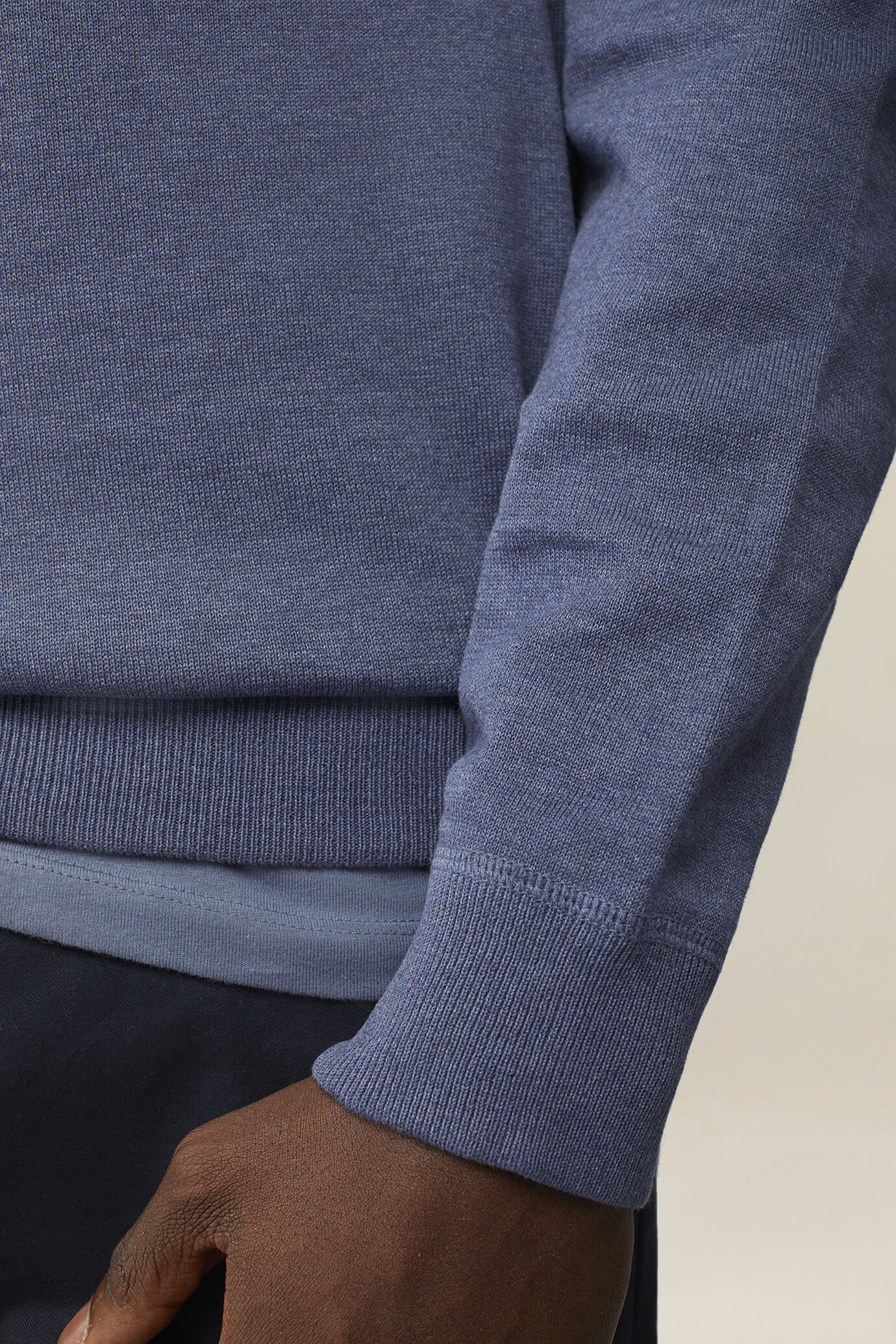 Herrenpullover mit Rundhalsausschnitt aus 100 % Baumwolle mit Raglan&auml;rmeln image number 3