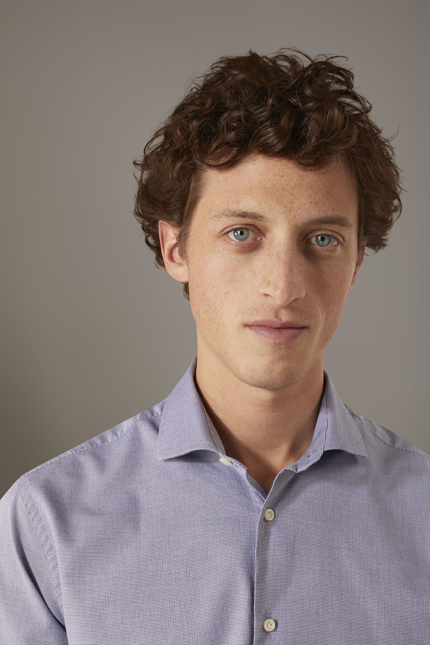 Classic washed shirt with french collar slim fit yarn dyed dobby image number 1