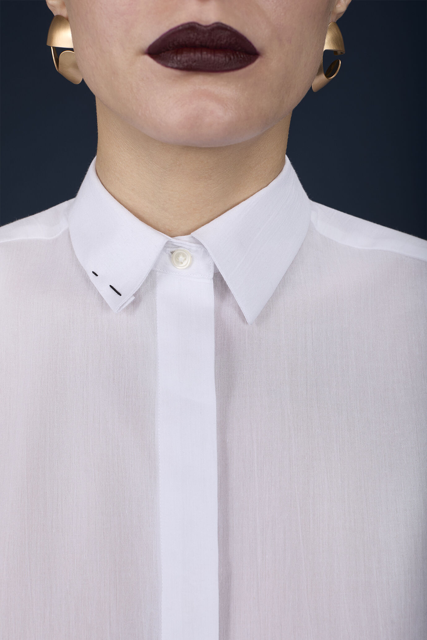 Women's boxy shirt French collar pure cotton with creased effect image number 2