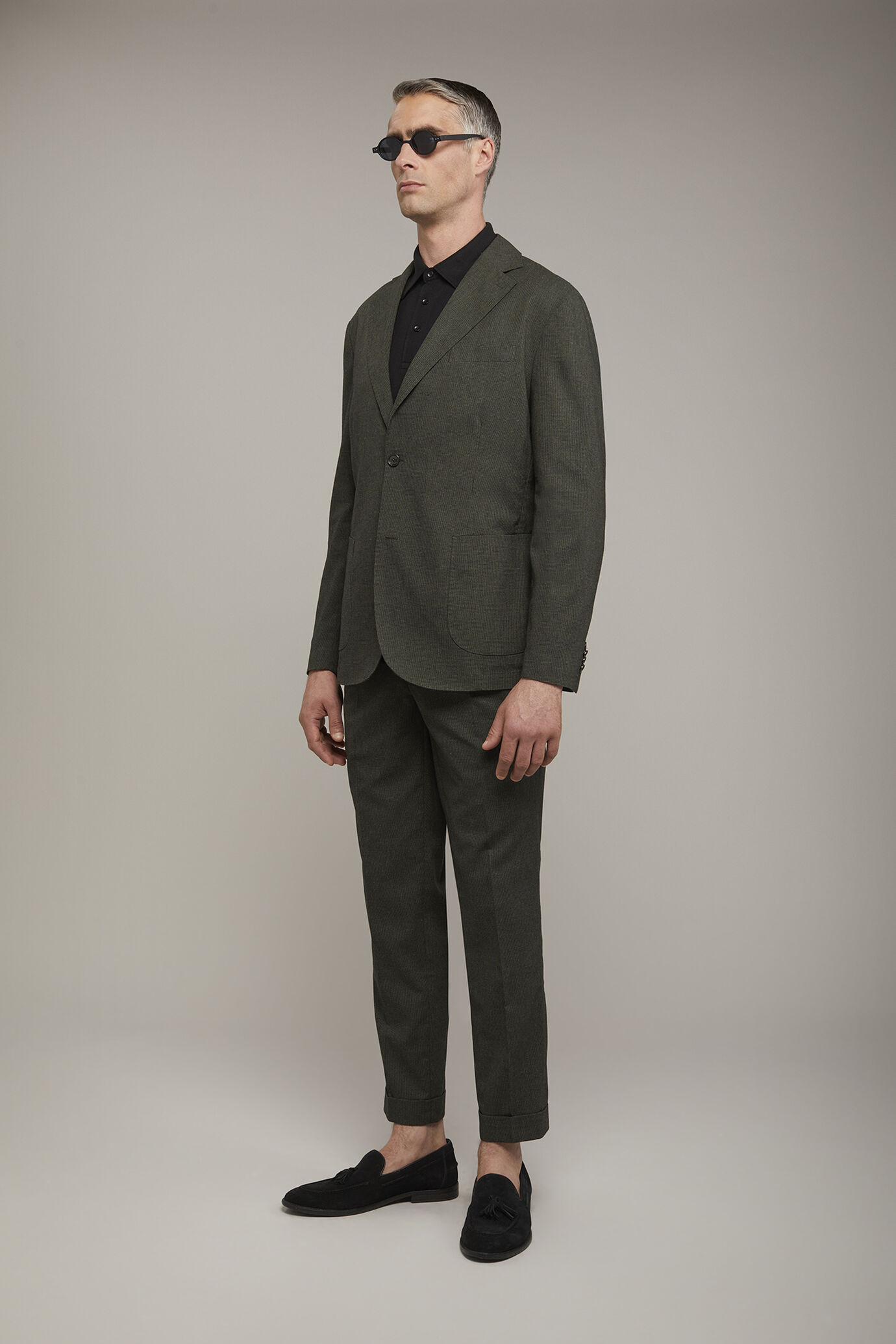 Pantalon homme classique à double pince, tissu avec motif micro pied-de-poule coupe régulière image number 1