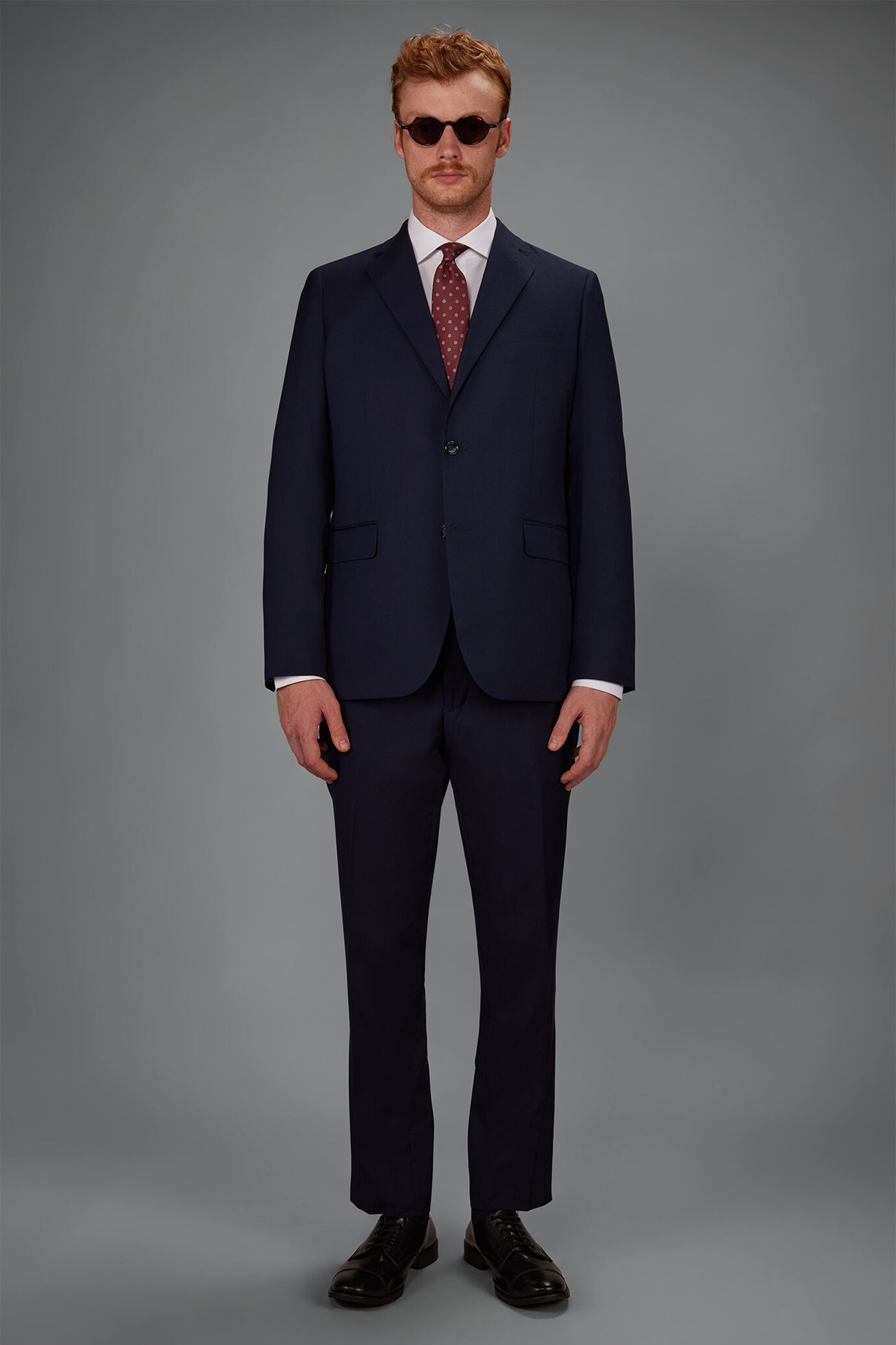Costume homme &agrave; simple boutonnage en polylaine, coupe classique
