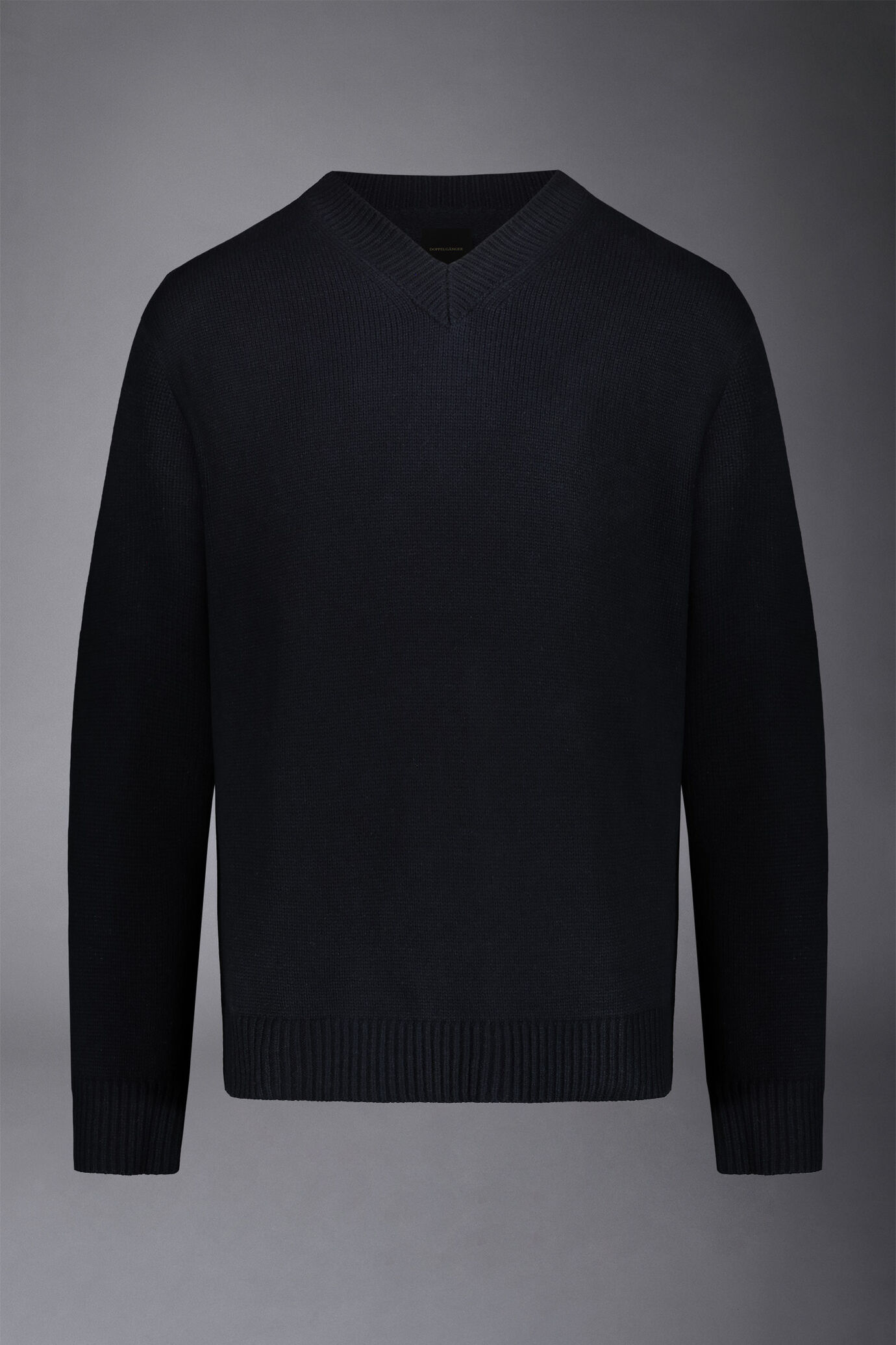 Men's v-neck sweater in wool blend regular fit image number 4