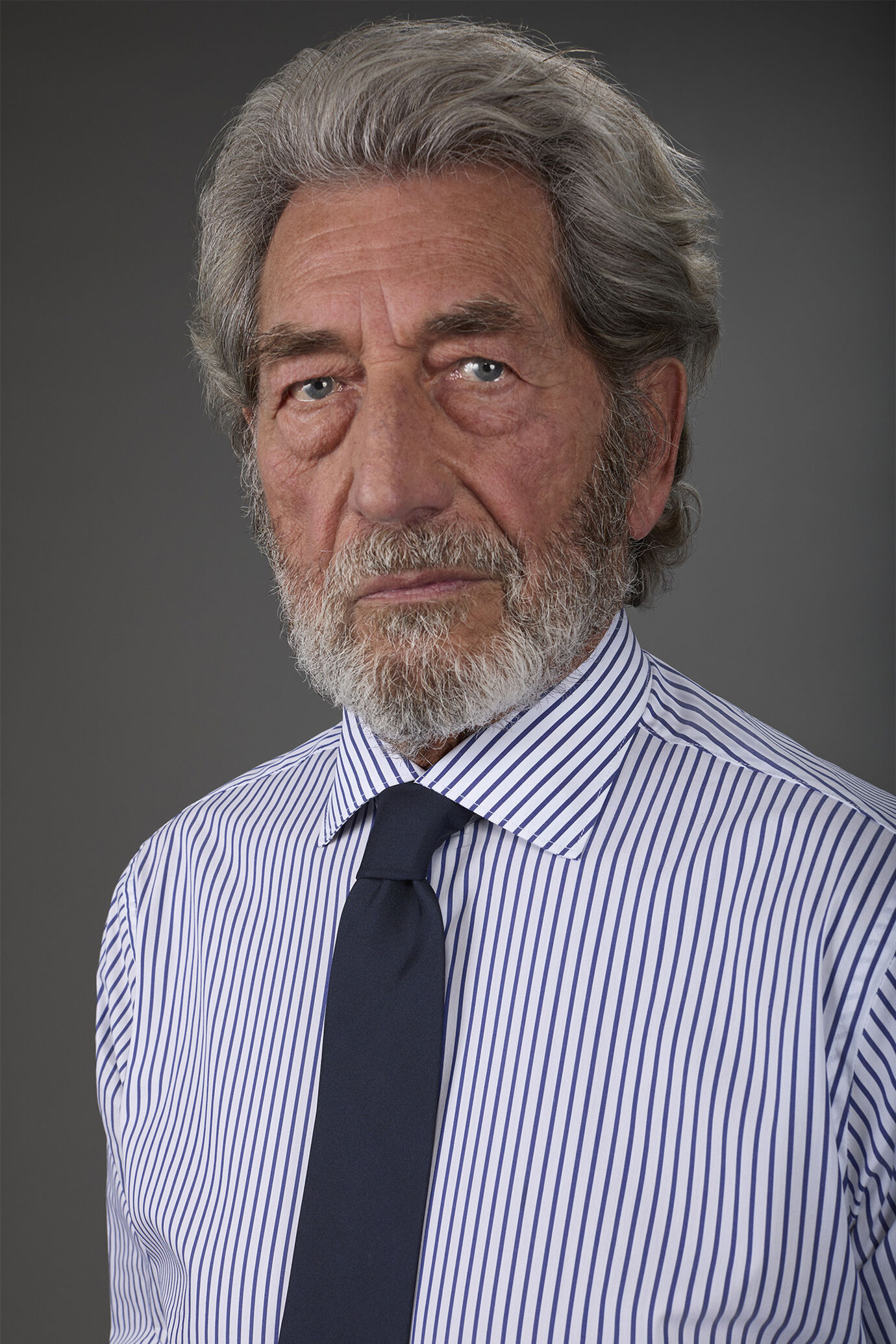 Chemise technique à rayures homme col classique adaptée aux boutons image number 1