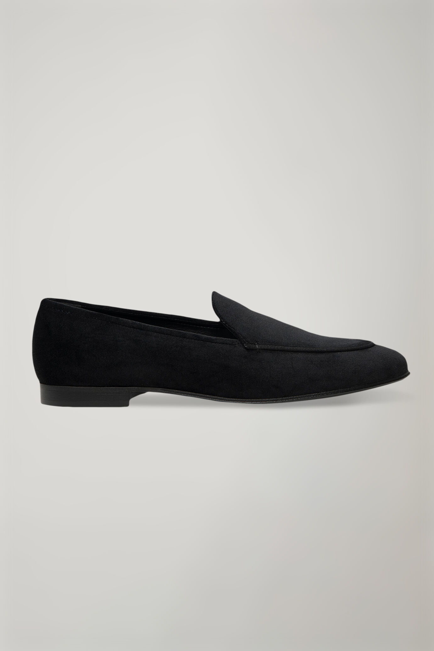 Women's classic velvet loafer with thunit sole image number 1