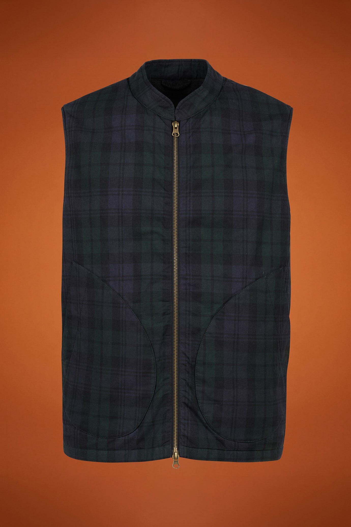 Men's lightly padded regular fit gilet in 100% waxed cotton with a blackwatch design image number 5