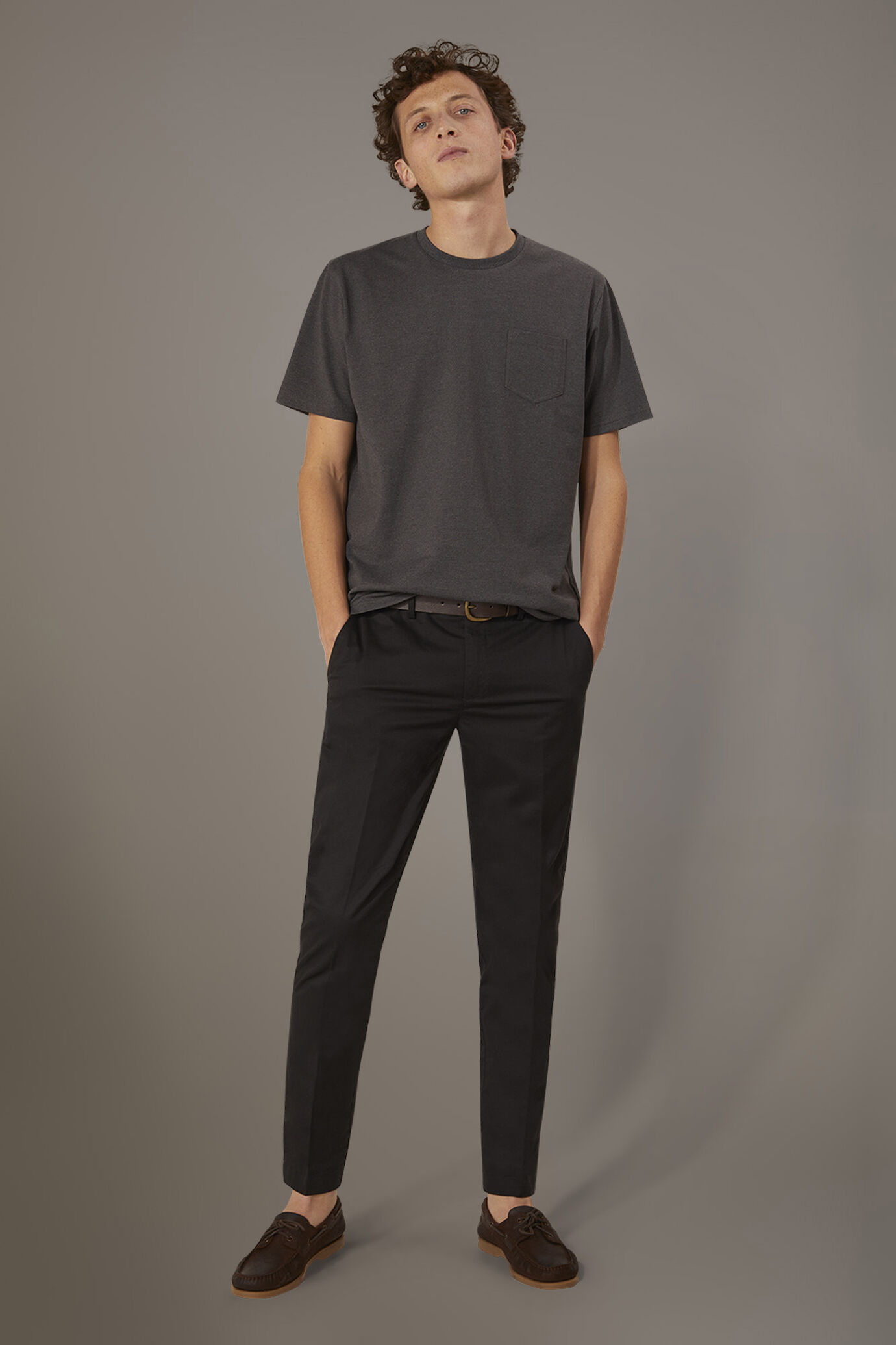 Regular fit trousers in twill construction