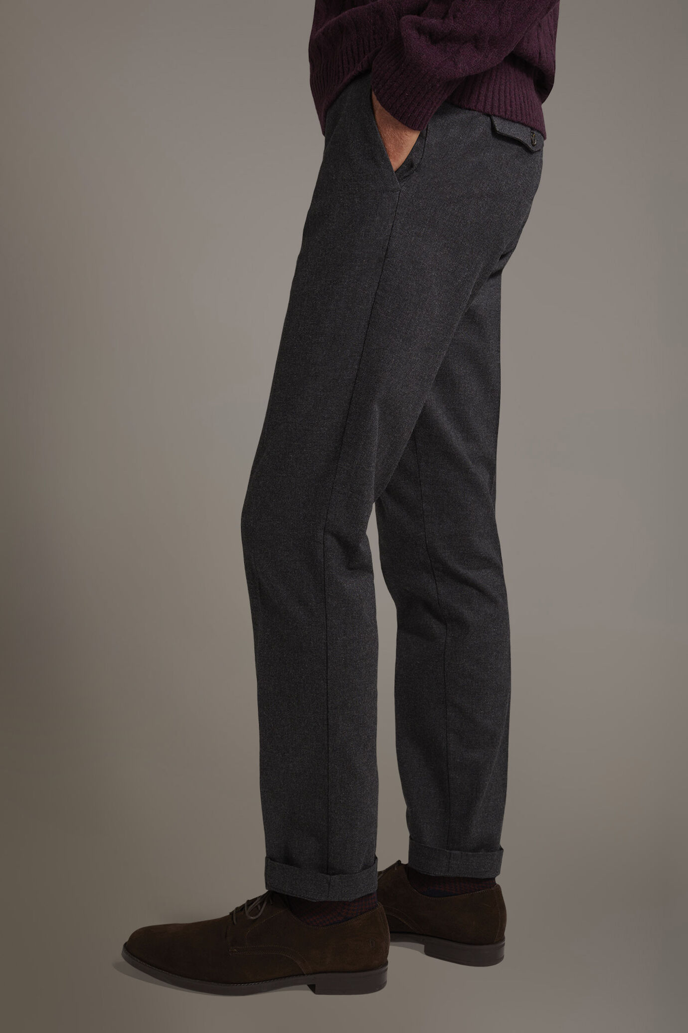 Regular fit chino trousers in herringbone yarn-dyed melange fabric image number 3