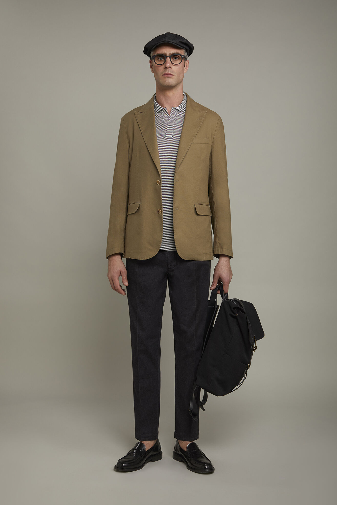 Men's single-breasted unlined linen and cotton blazer with regular fit lapels image number 0