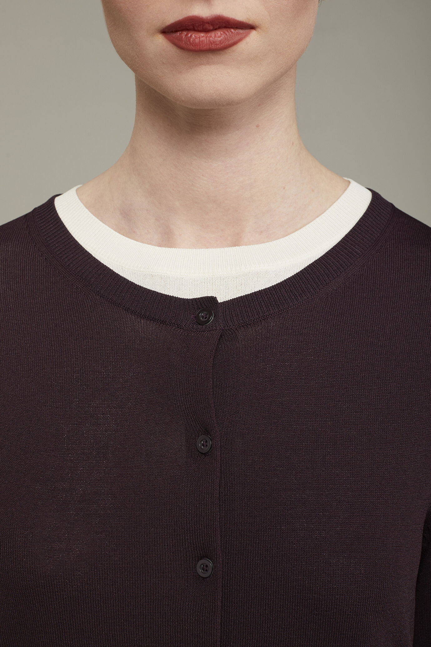 Strickjacke mit Rundhalsausschnitt für Damen in normaler Passform image number 3