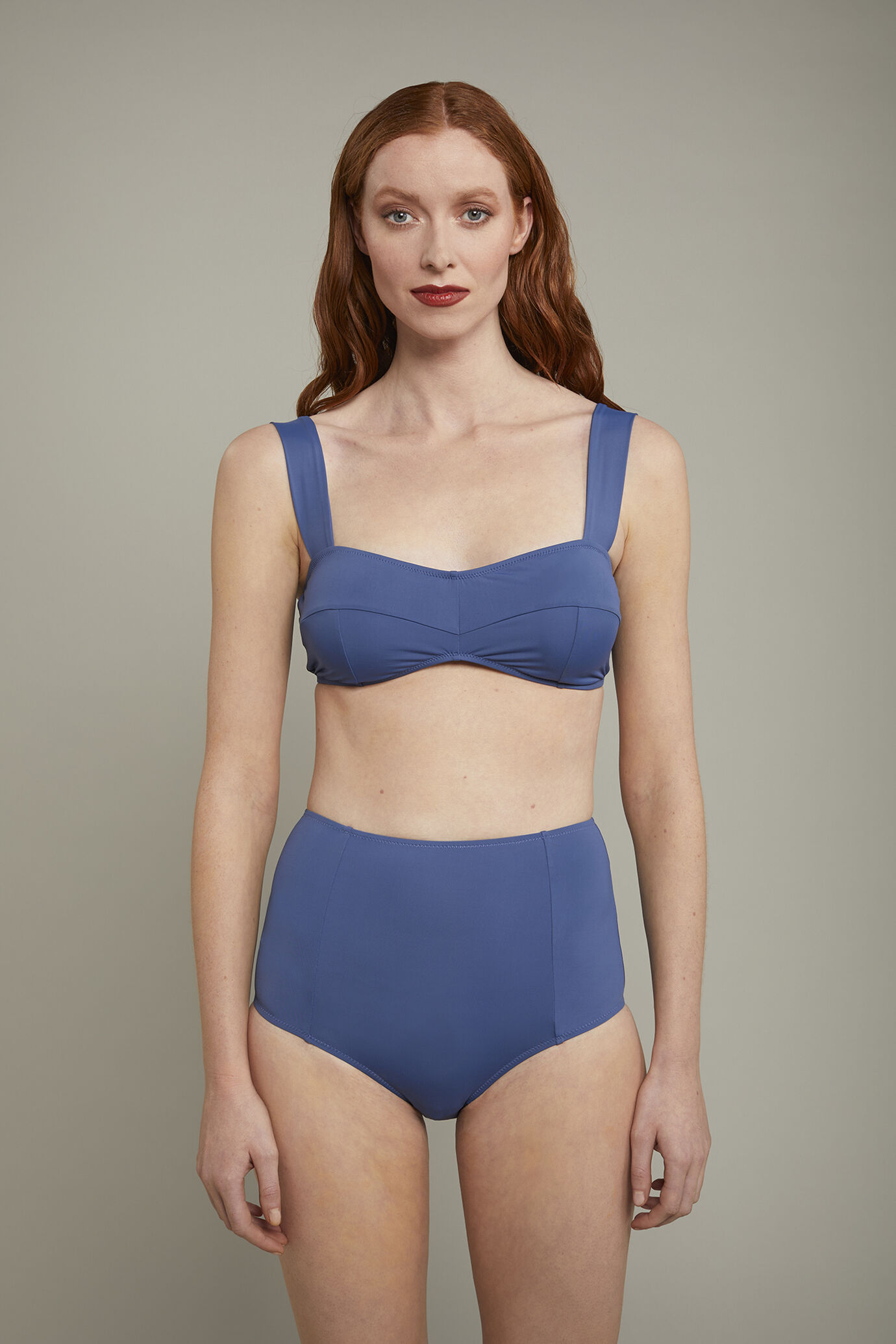 Women’s swimsuit in stretch fabric regular fit image number 3