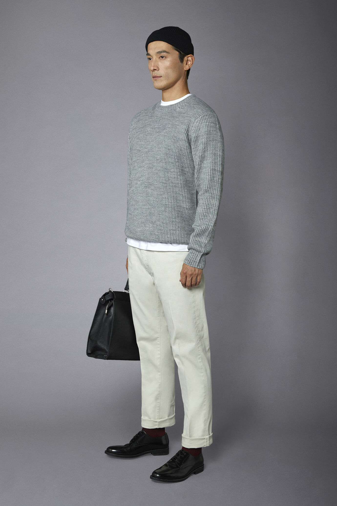 Pull &agrave; col rond en laine avec tricot c&ocirc;tel&eacute;, coupe r&eacute;guli&egrave;re image number 1