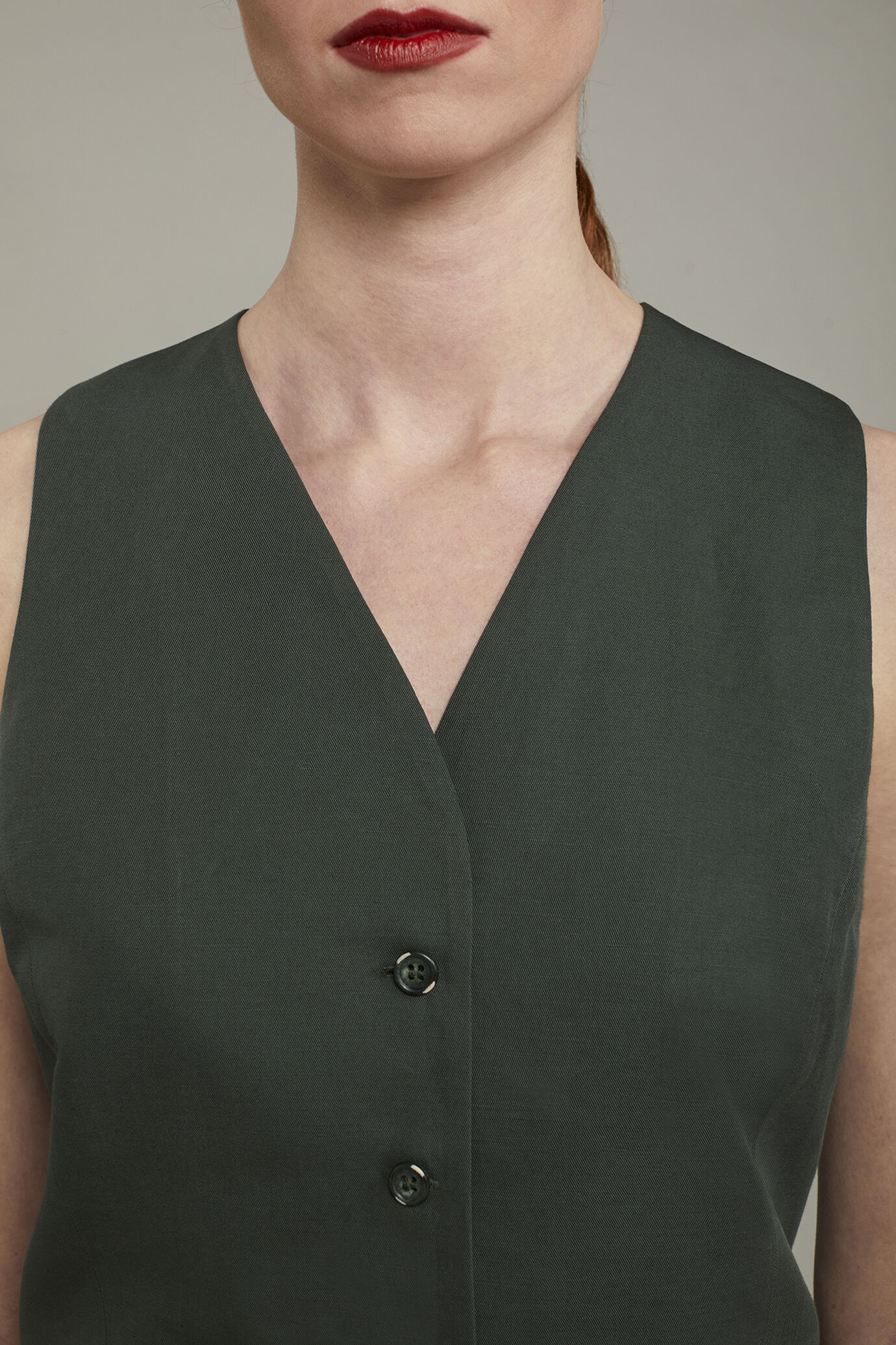 Gilet femme en lin et coton mélangés coupe régulière image number 3