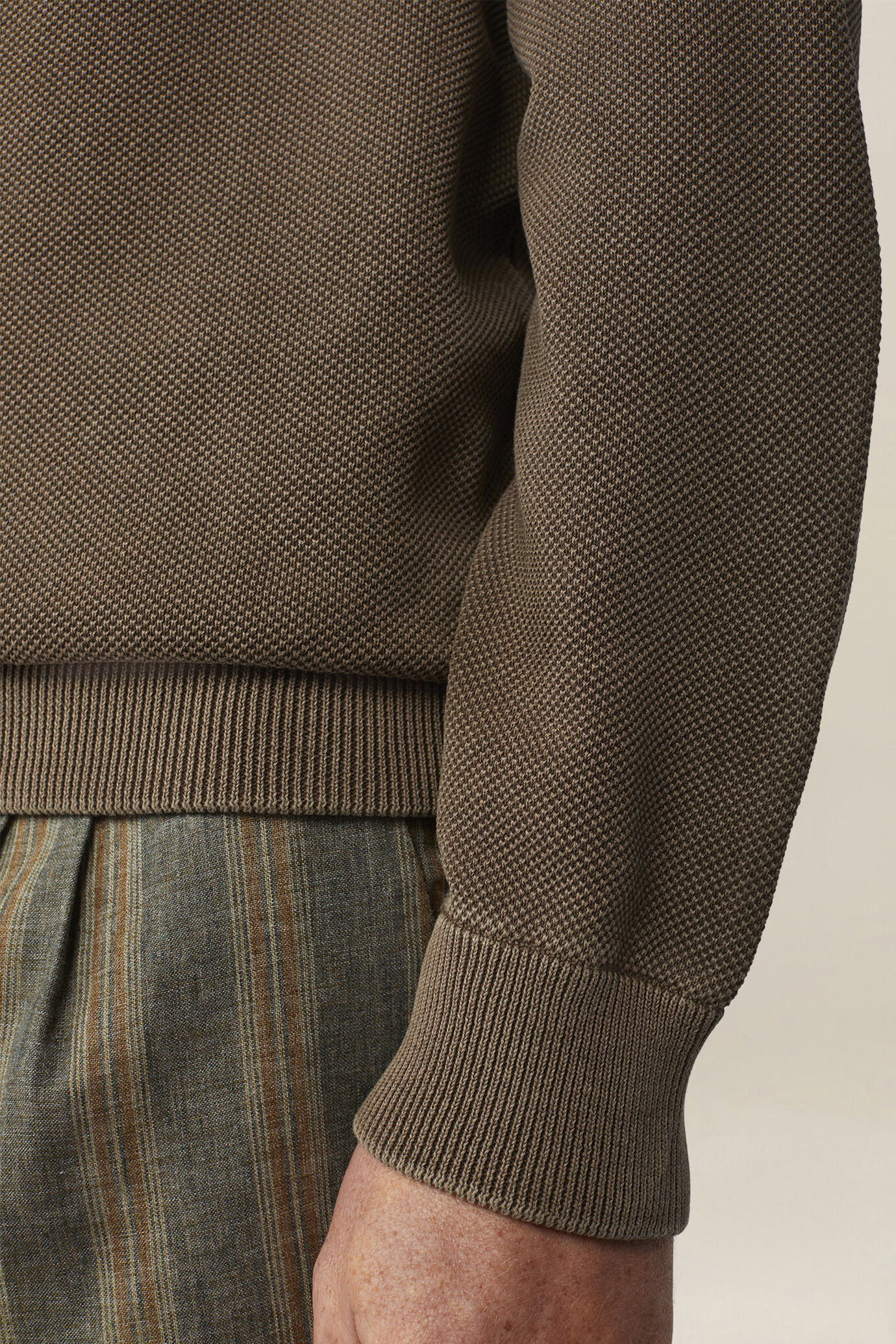 Herrenpullover mit Rundhalsausschnitt aus 100 % Baumwolle mit Reliefmuster image number 3