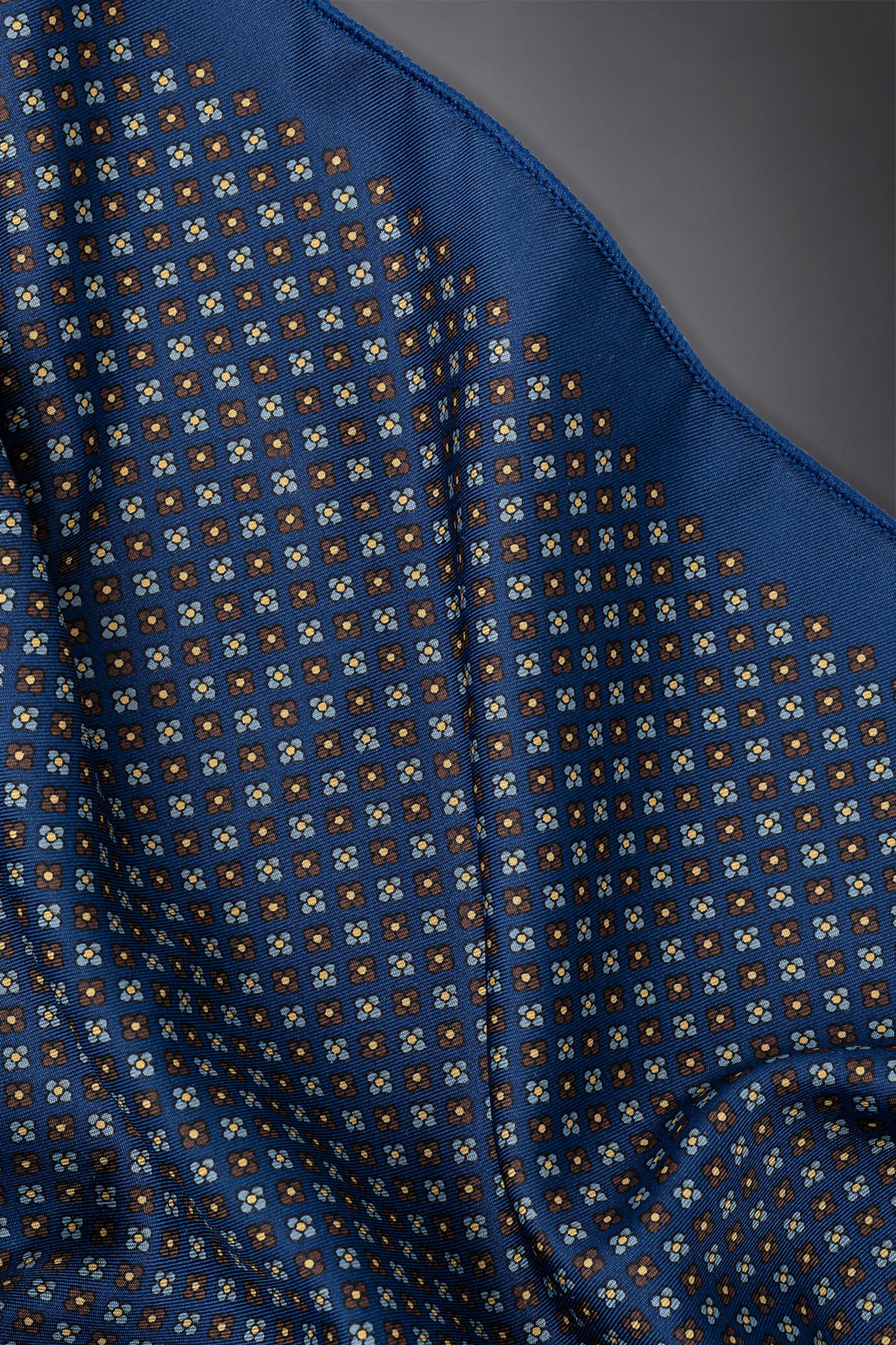 Pochette en twill fantaisie imprimée image number 1