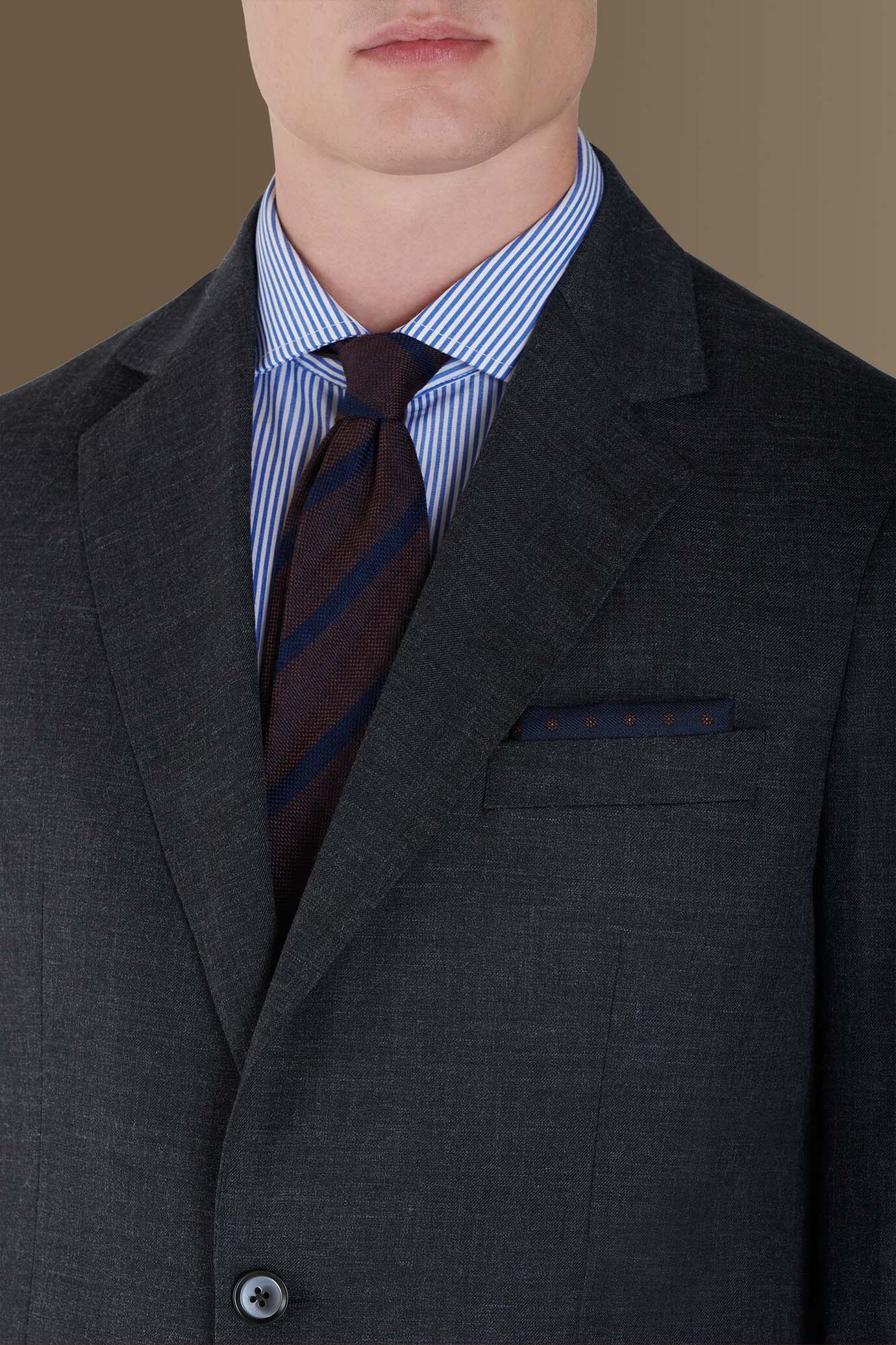 Abito monopetto uomo tinta unita pantalone con pinces image number 2