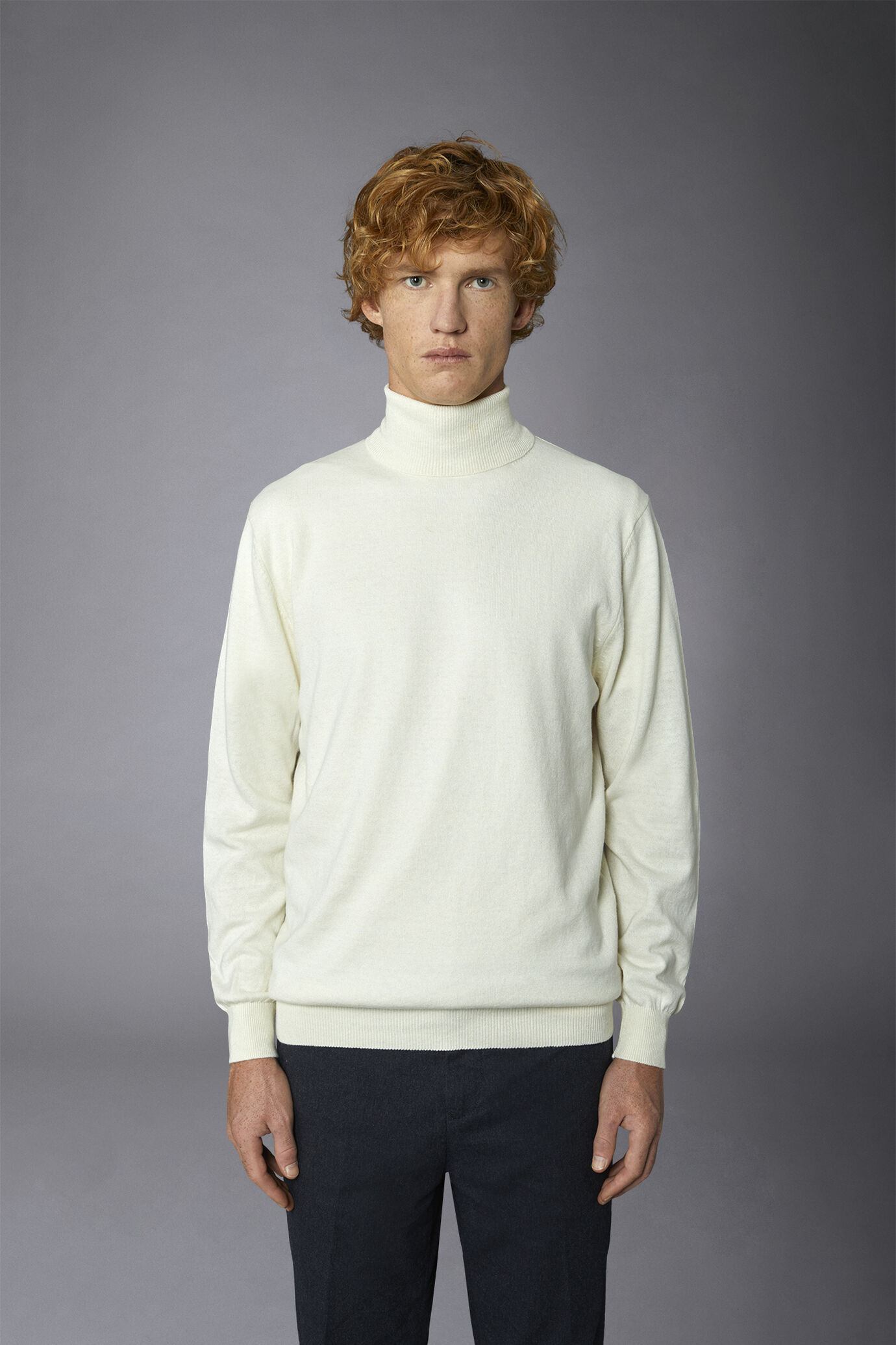 Men's wool and cotton turtleneck sweater image number 3