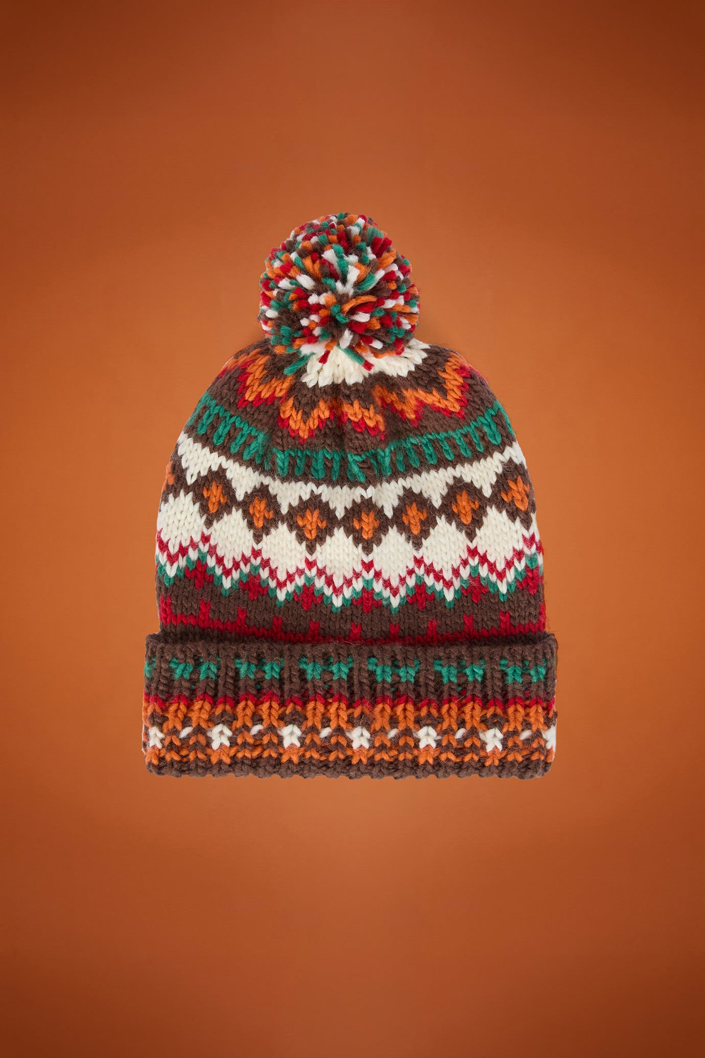 Men's ribbed hat in a Norwegian pattern with a pompom