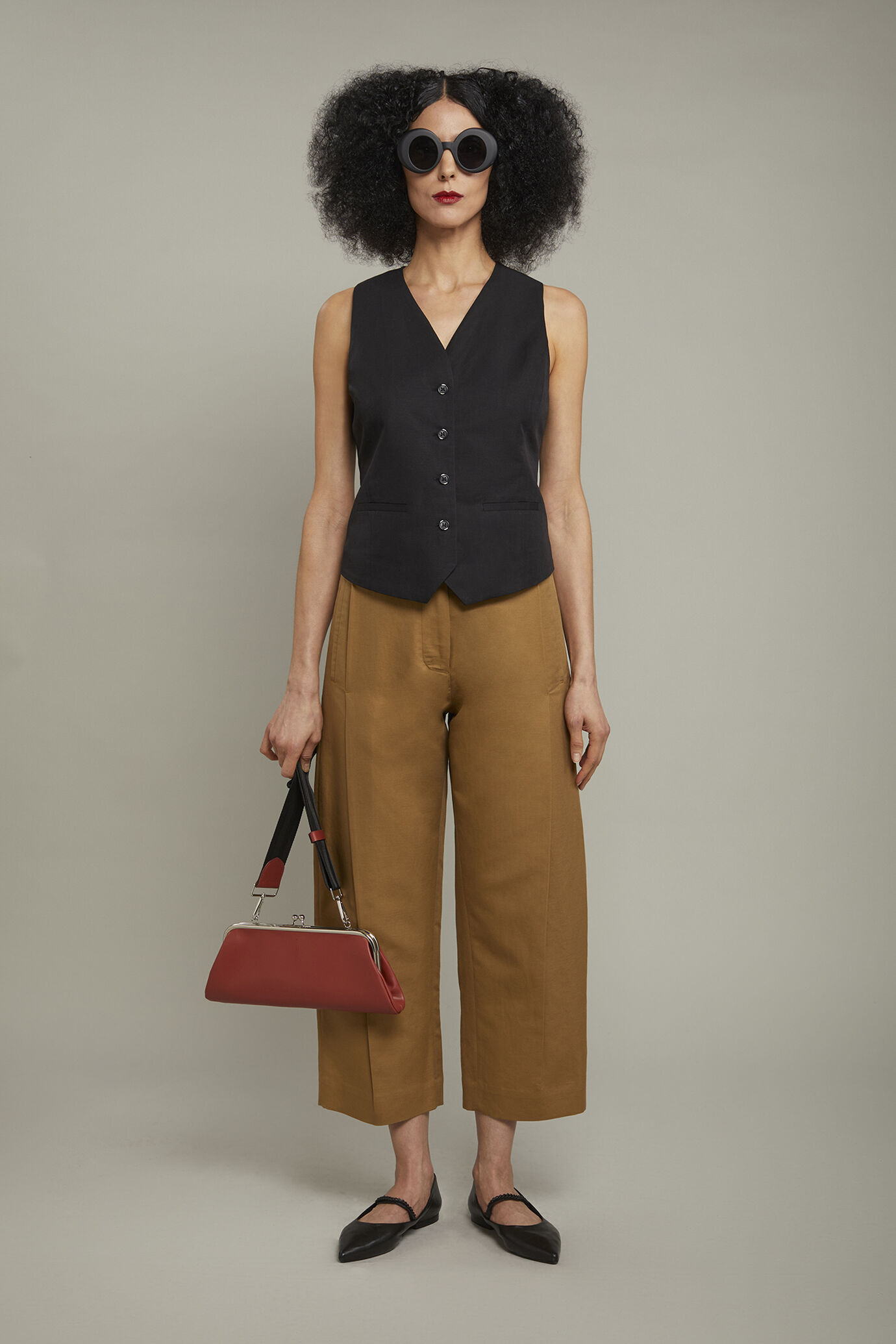 Women’s cotton and linen blend vest image number 0