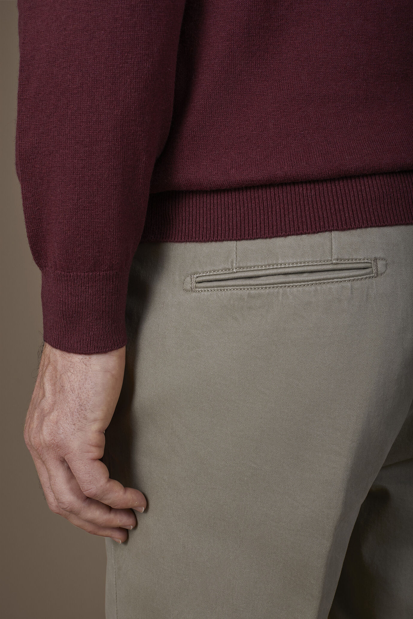 Men's regular fit crew neck jumper in wool and cotton image number 3