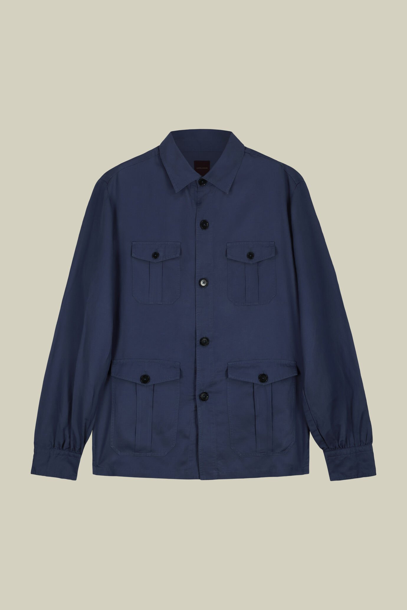 Men's shirt jacket with patch pockets image number 4