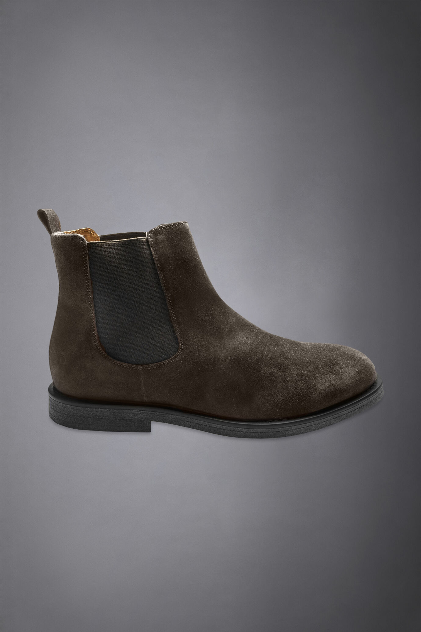 Men's chelsea boots 100% suede with rubber sole image number 1