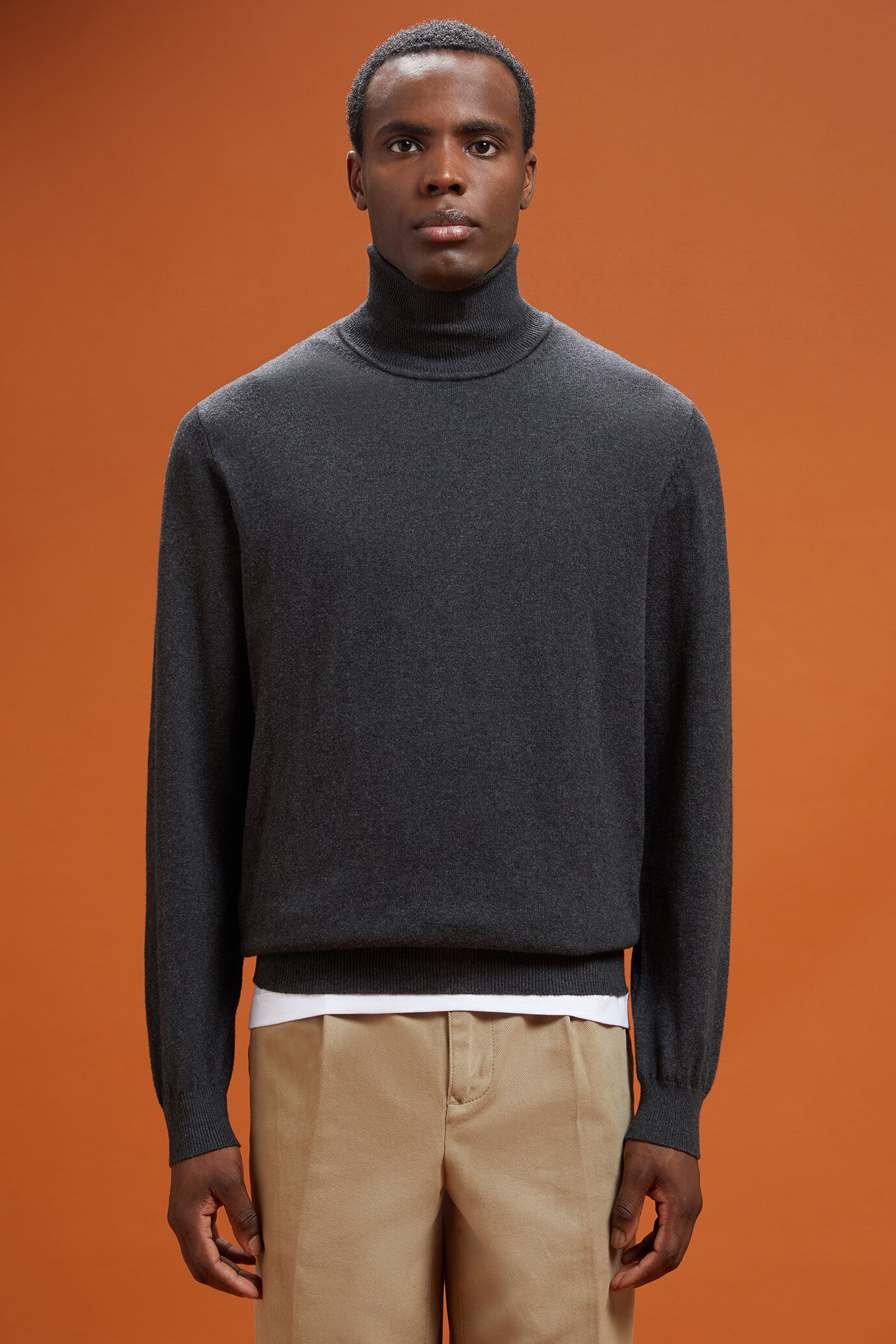 Maglia uomo collo alto lana e cotone regular fit image number 0