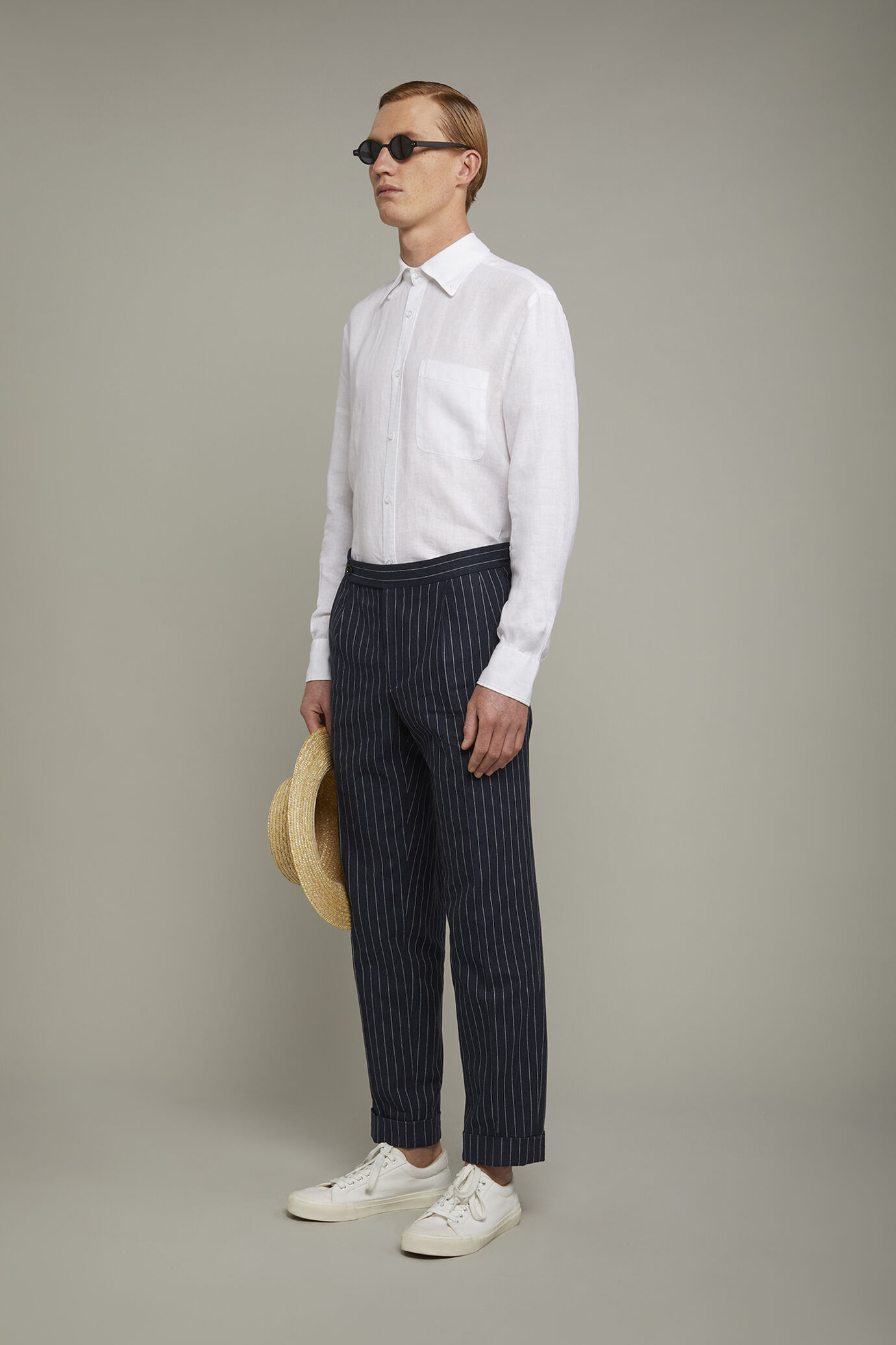 Herrenhemd mit Button-Down-Kragen aus 100 % Leinen in bequemer Passform image number 1