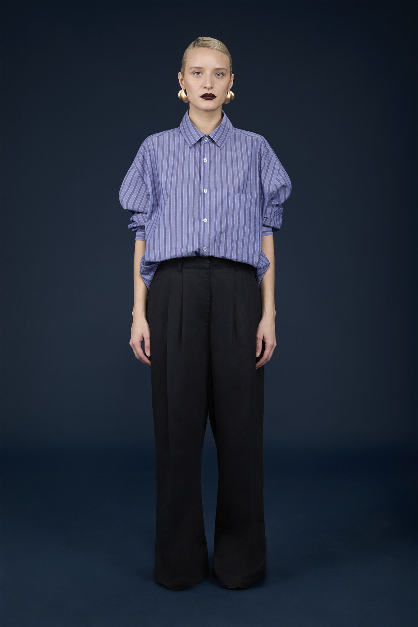Women's wide trousers in linen and cotton with pleats image number 1