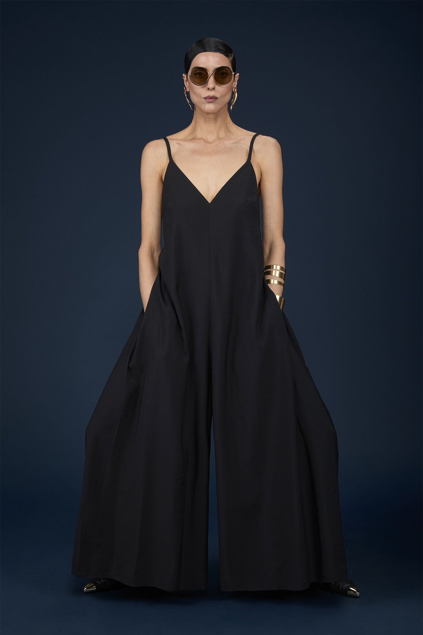 Ausgestellter Damen-Jumpsuit mit dünnen Trägern