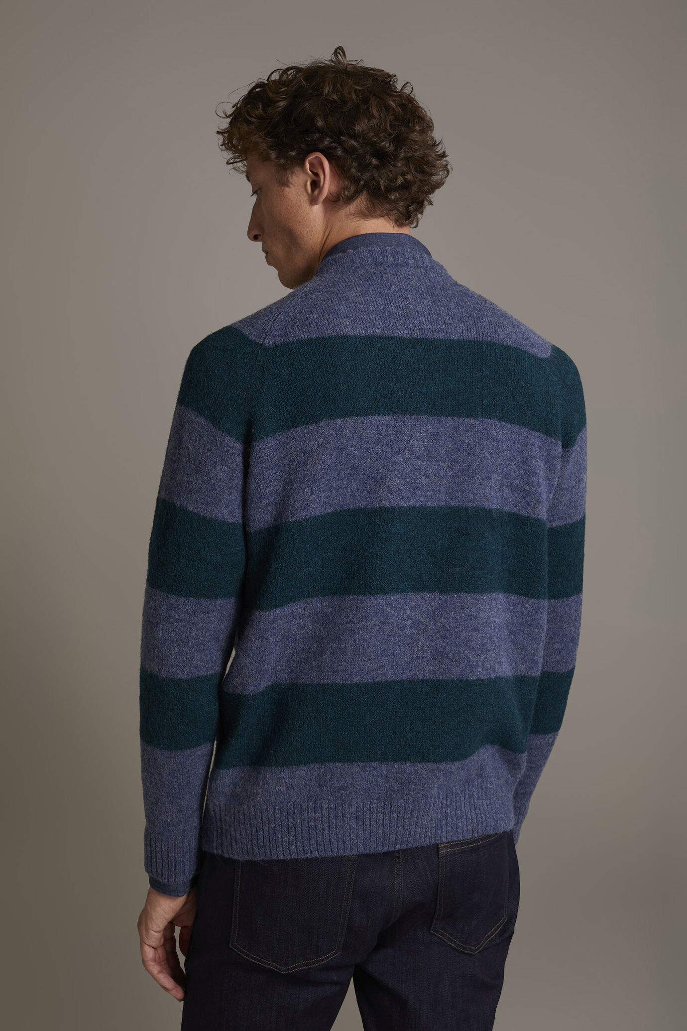 Maglia girocollo misto lana mohair image number 3