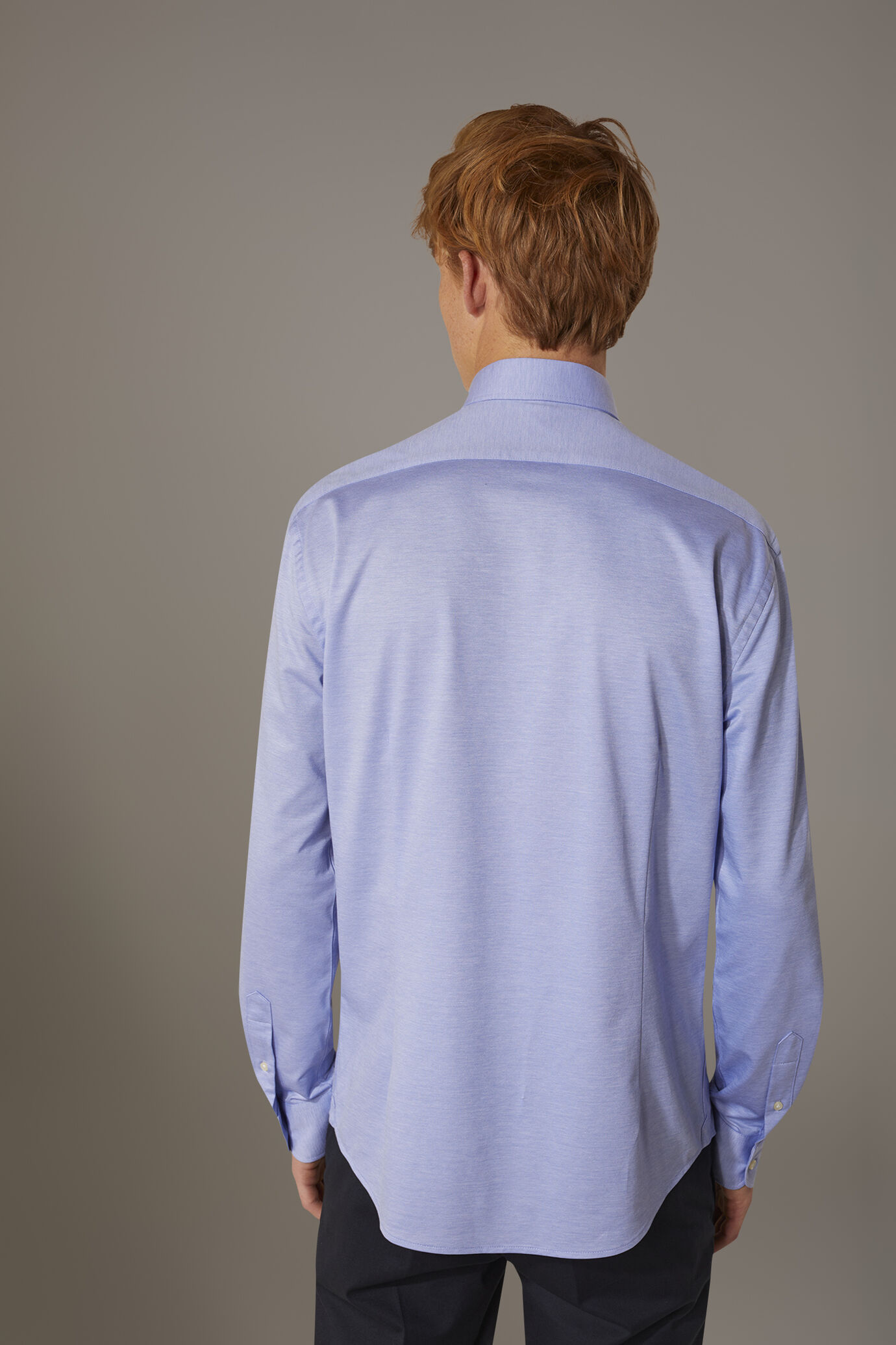 Camicia classica lavata con collo francese comfort fit tessuto jersey image number 2