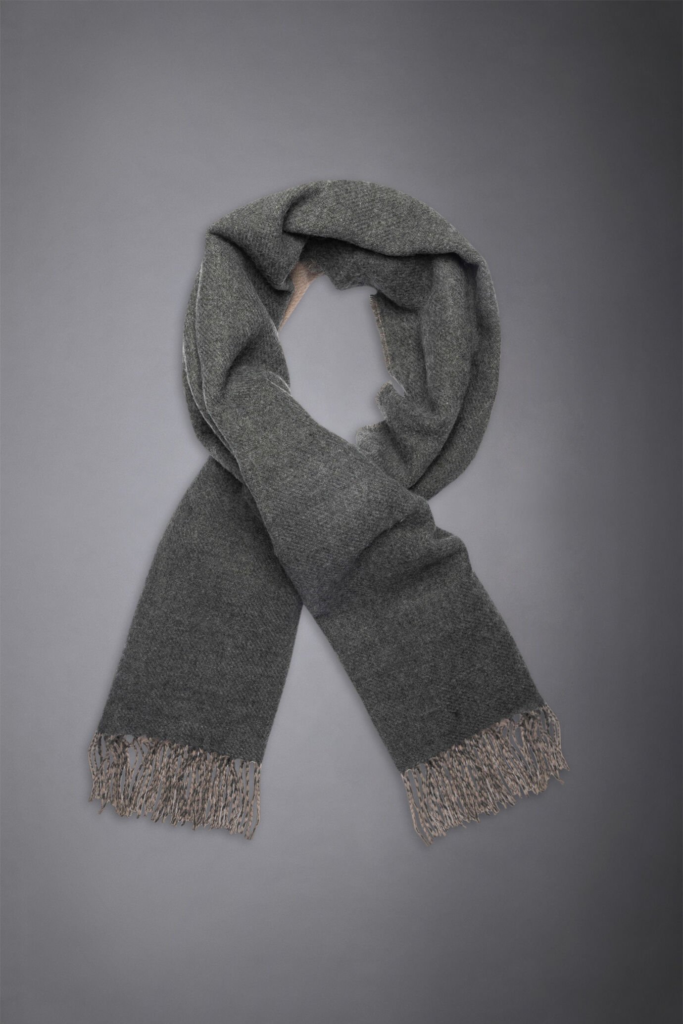 Solid color double face shawl image number 0