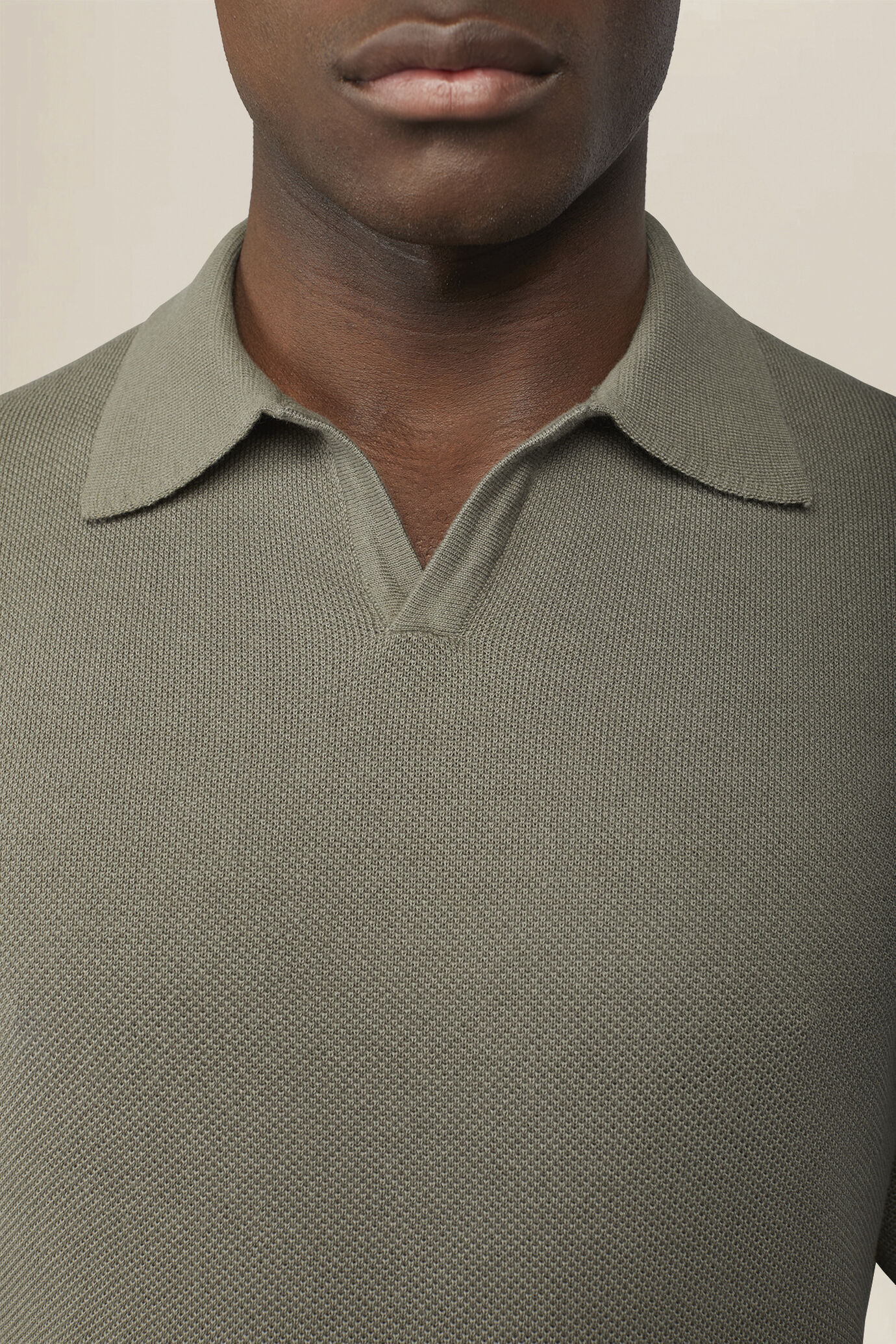 Men's polo shirt in 100% cotton honeycomb knit with Derby collar image number 2
