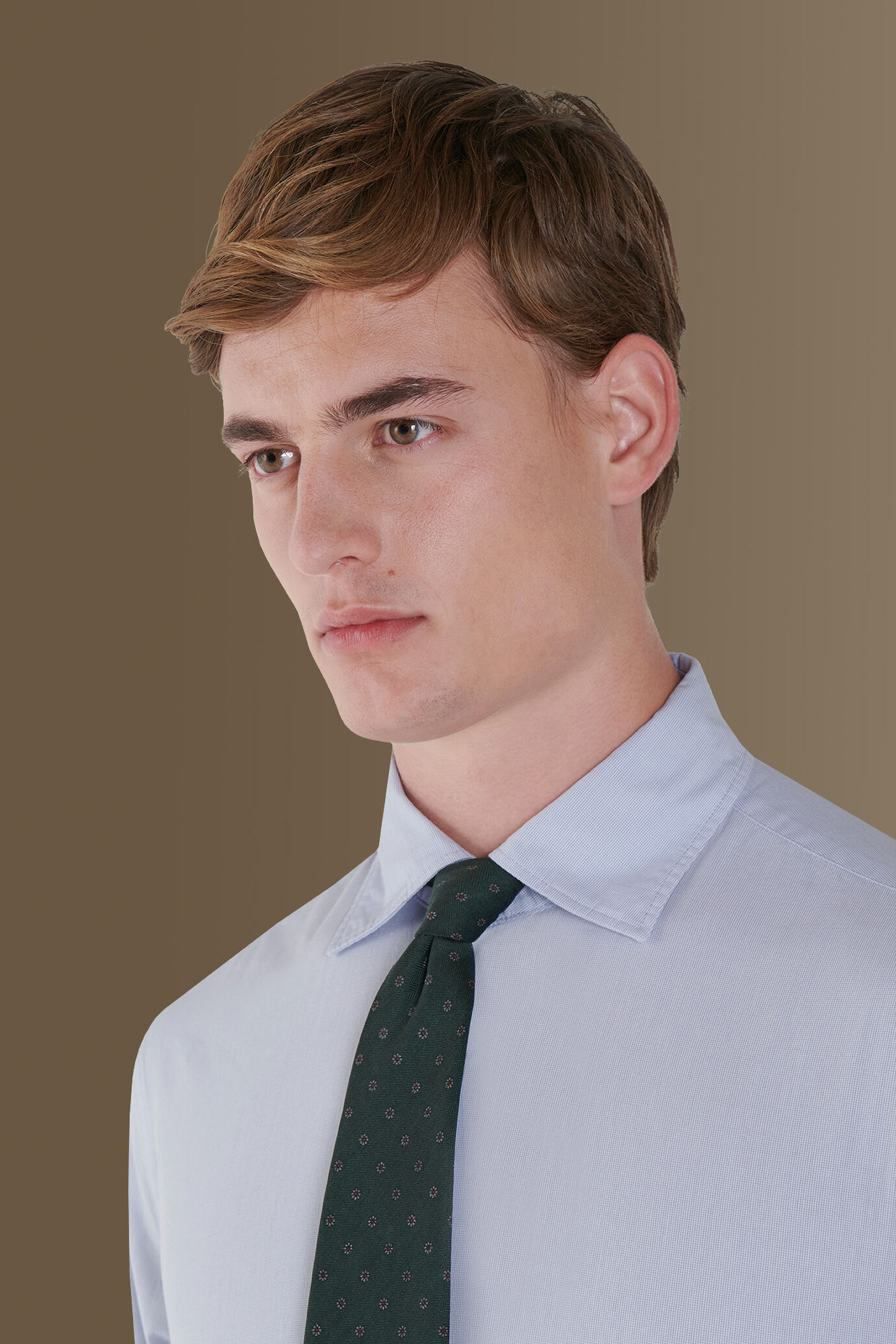 Camicia classica lavata 100% cotone collo francese tinto filo popeline microquadretti uomo image number 1