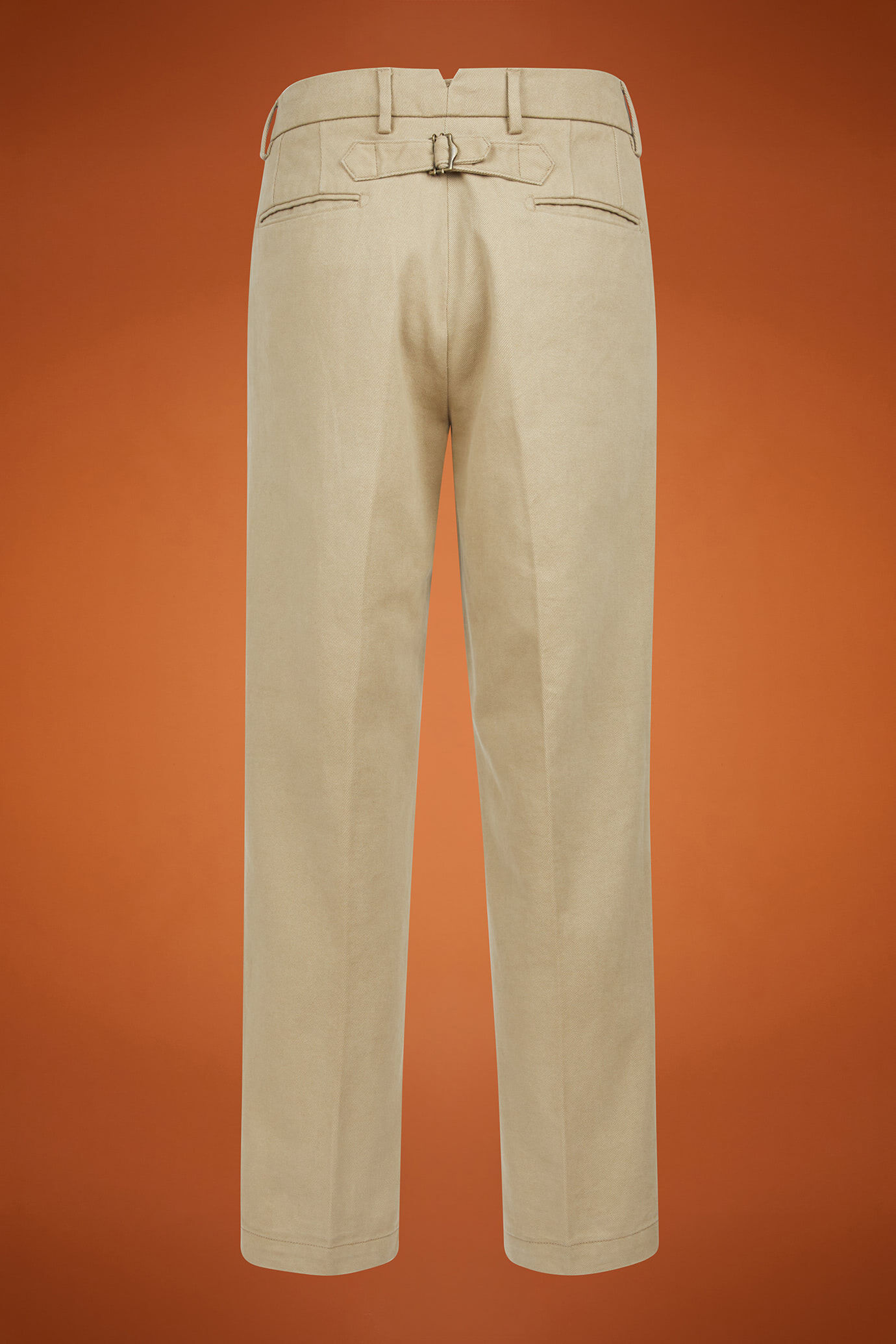 Men's regular fit pleated trousers in bull twill fabric with adjustable half belt on back image number 6