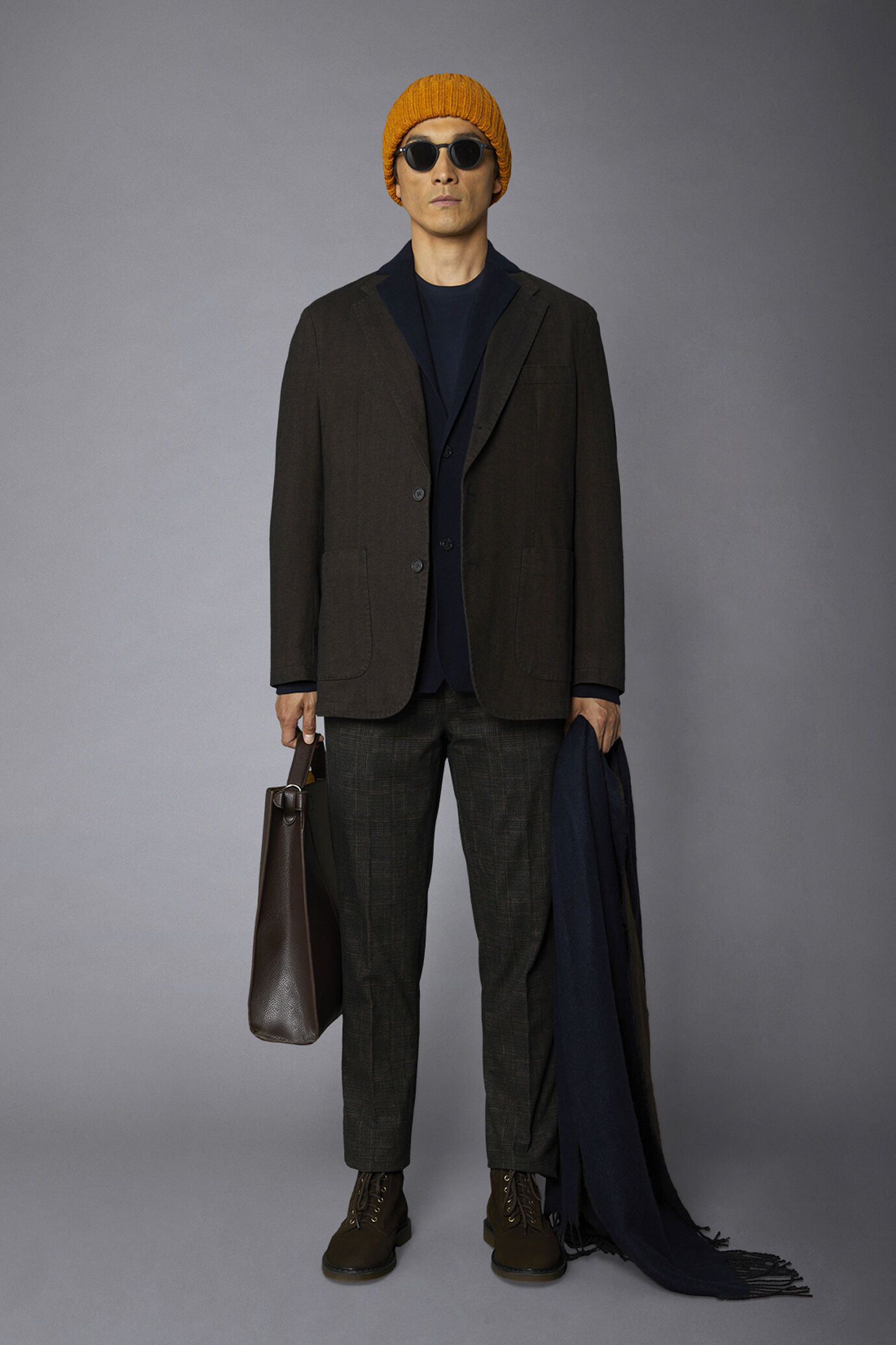 Men's single-breasted jacket in washed fabric with herringbone design regular fit image number 0