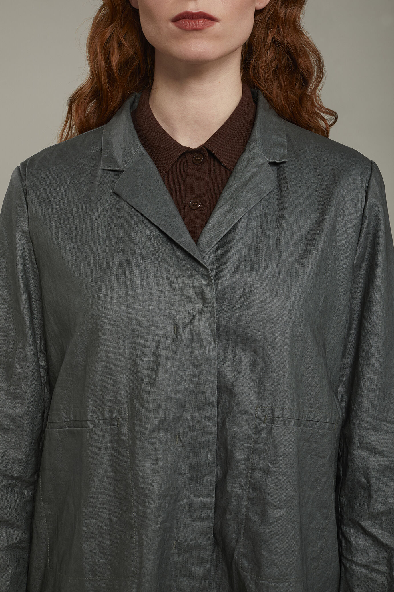 Imperm&eacute;able femme en 100&nbsp;% lin enduit, coupe r&eacute;guli&egrave;re image number 3