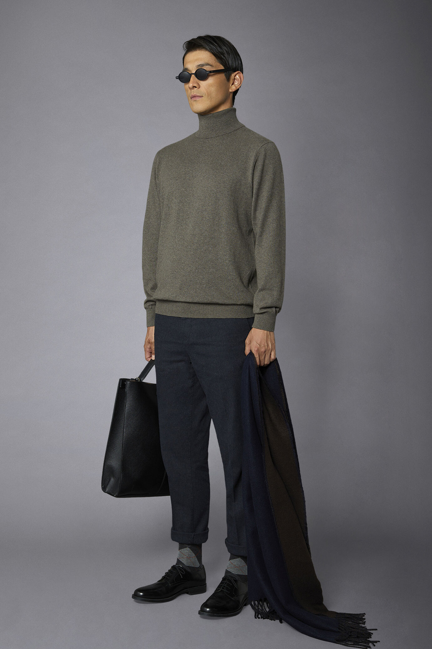 Men's wool and cotton turtleneck sweater image number 1
