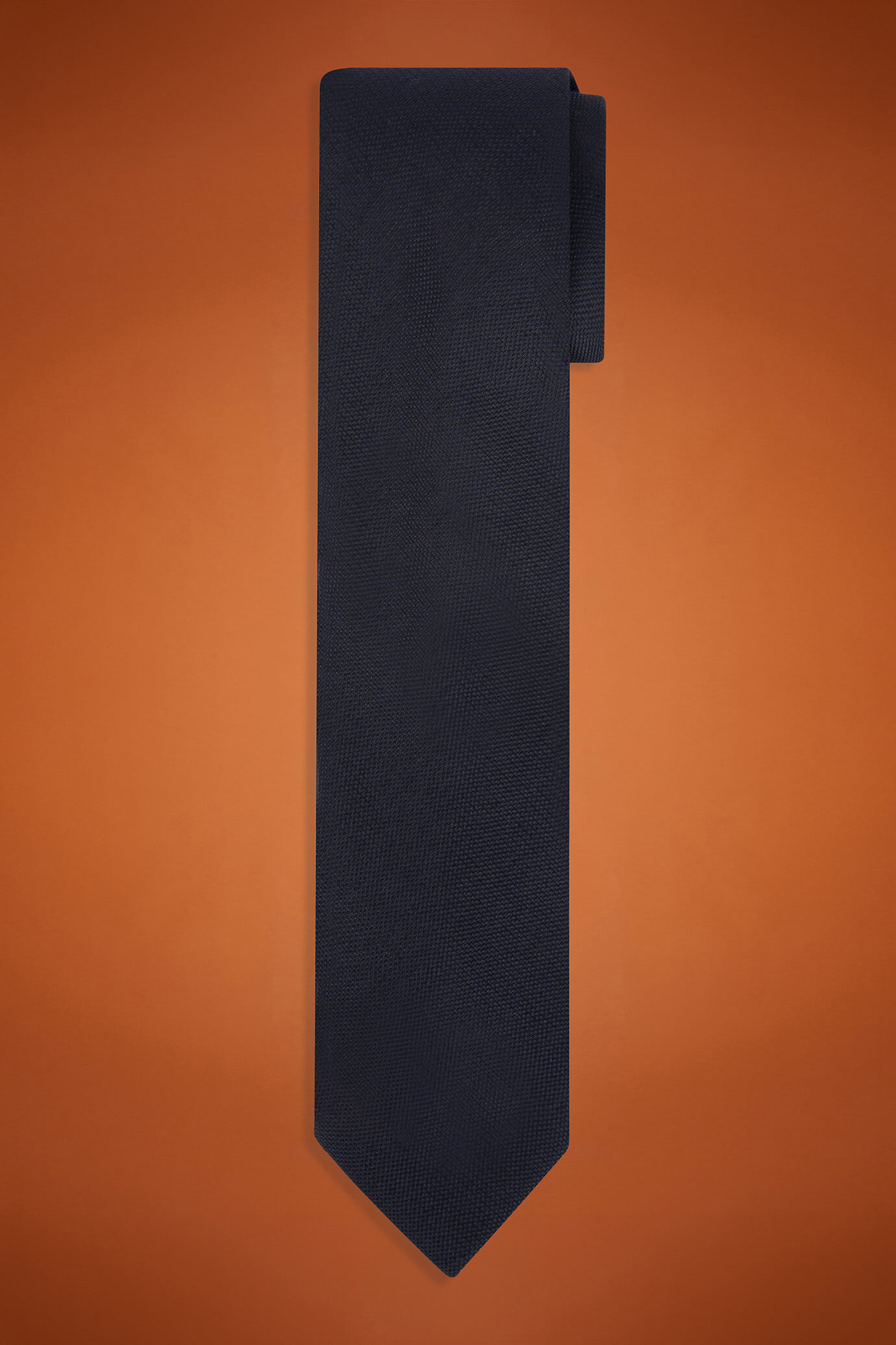Men's plain tie in a bamboo blend image number 0